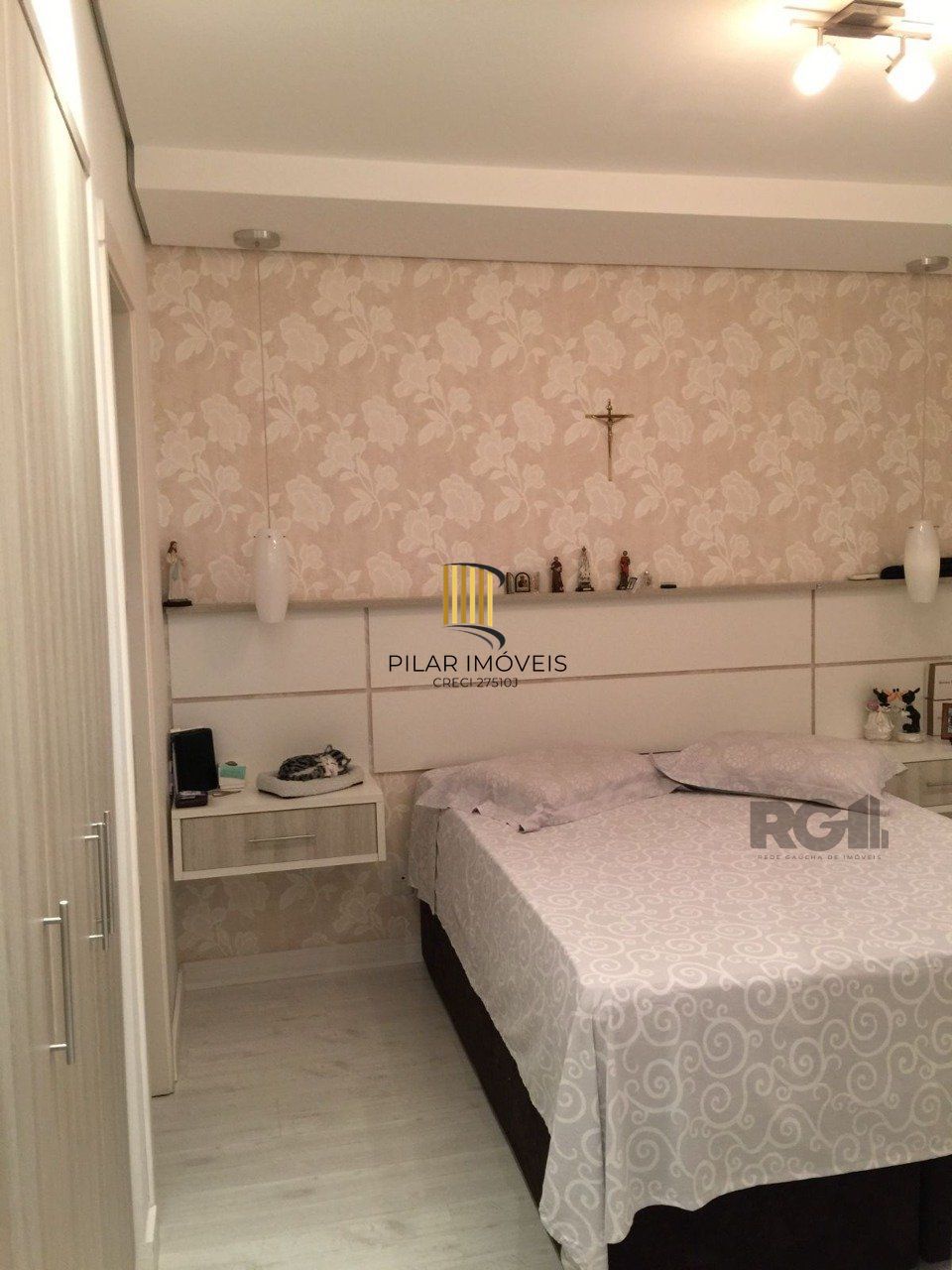 Apartamento 3 dormitórios, sendo 1 suíte, 66 m² de área privativa e 1 vaga(s) de garagem. Localizado na Rua/Av. Dom Claudio Jose Goncalves Ponce De Leao, no bairro Vila Ipiranga em Porto Alegre.