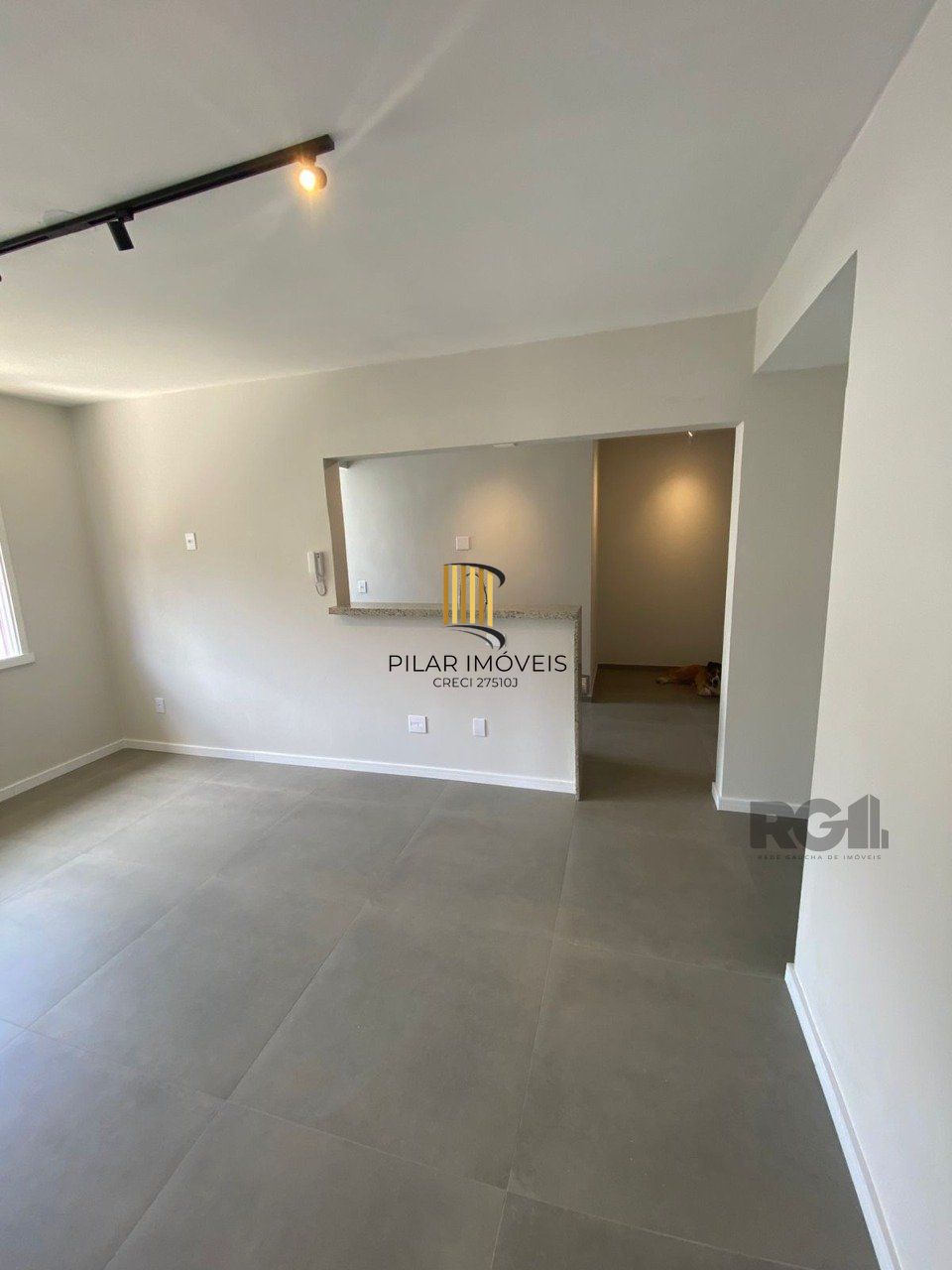 Apartamento para Venda - 74.48m², 2 dormitórios, 1 vaga - Petrópolis
