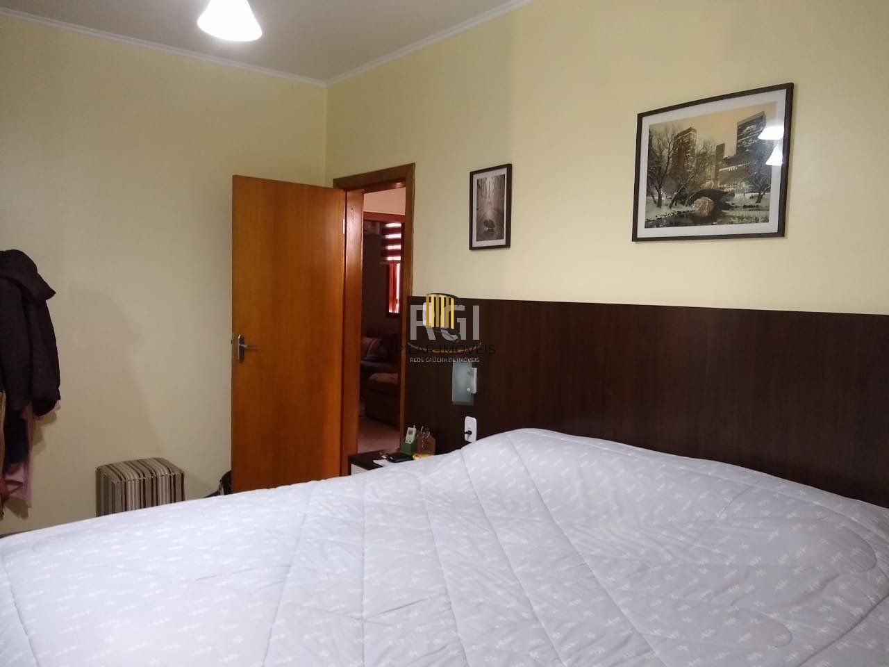 Casa para Venda - 280m², 3 dormitórios, Sarandi