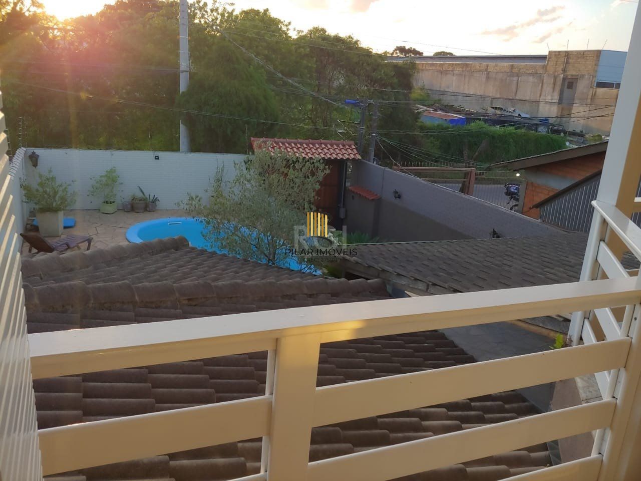 Casa para Venda - 250m², 3 dormitórios, sendo 1 suites, 5 vagas - Santa Rosa