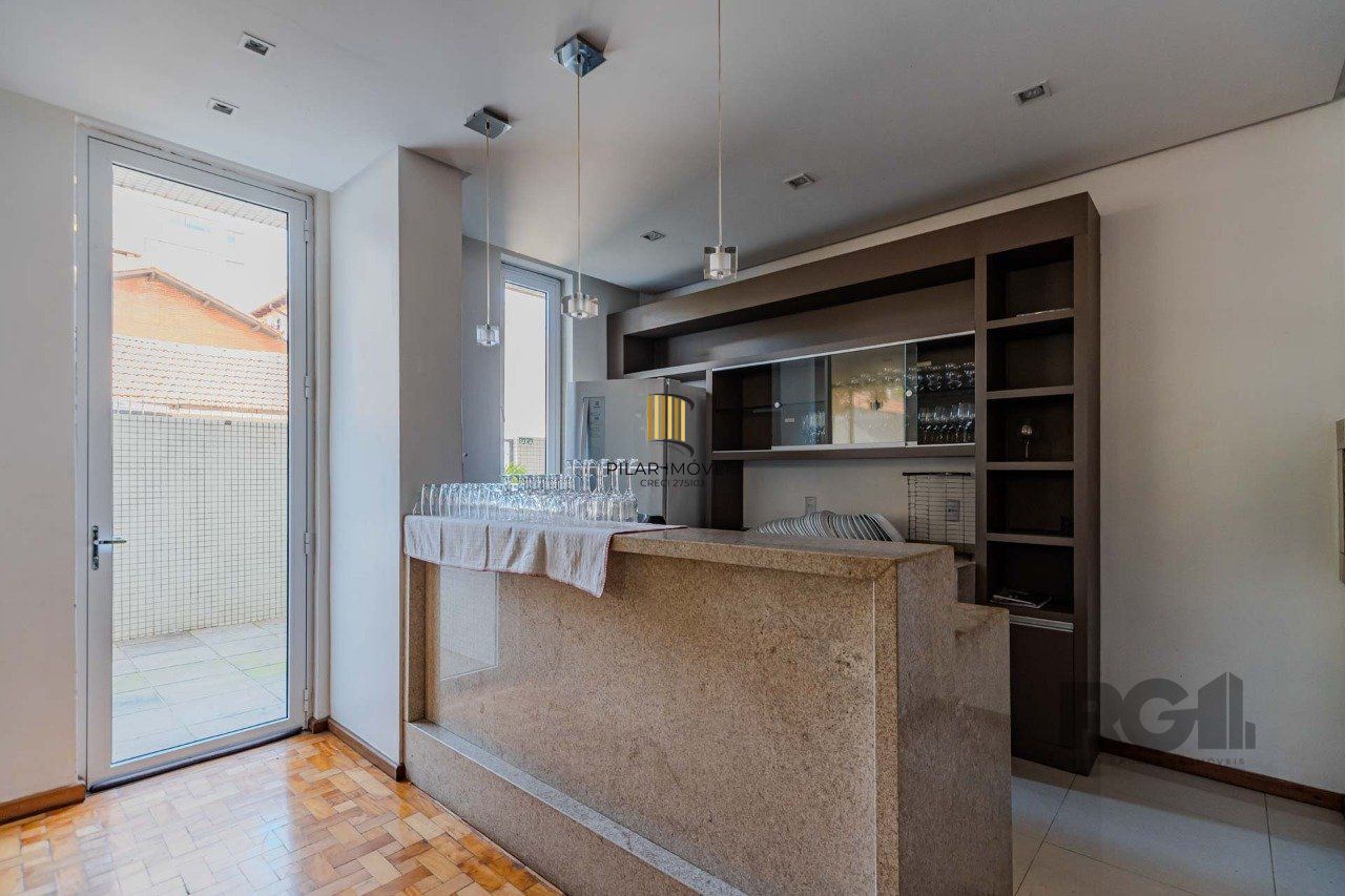 Apartamento para Venda - 127m², 2 dormitórios, 1 vaga - Menino Deus