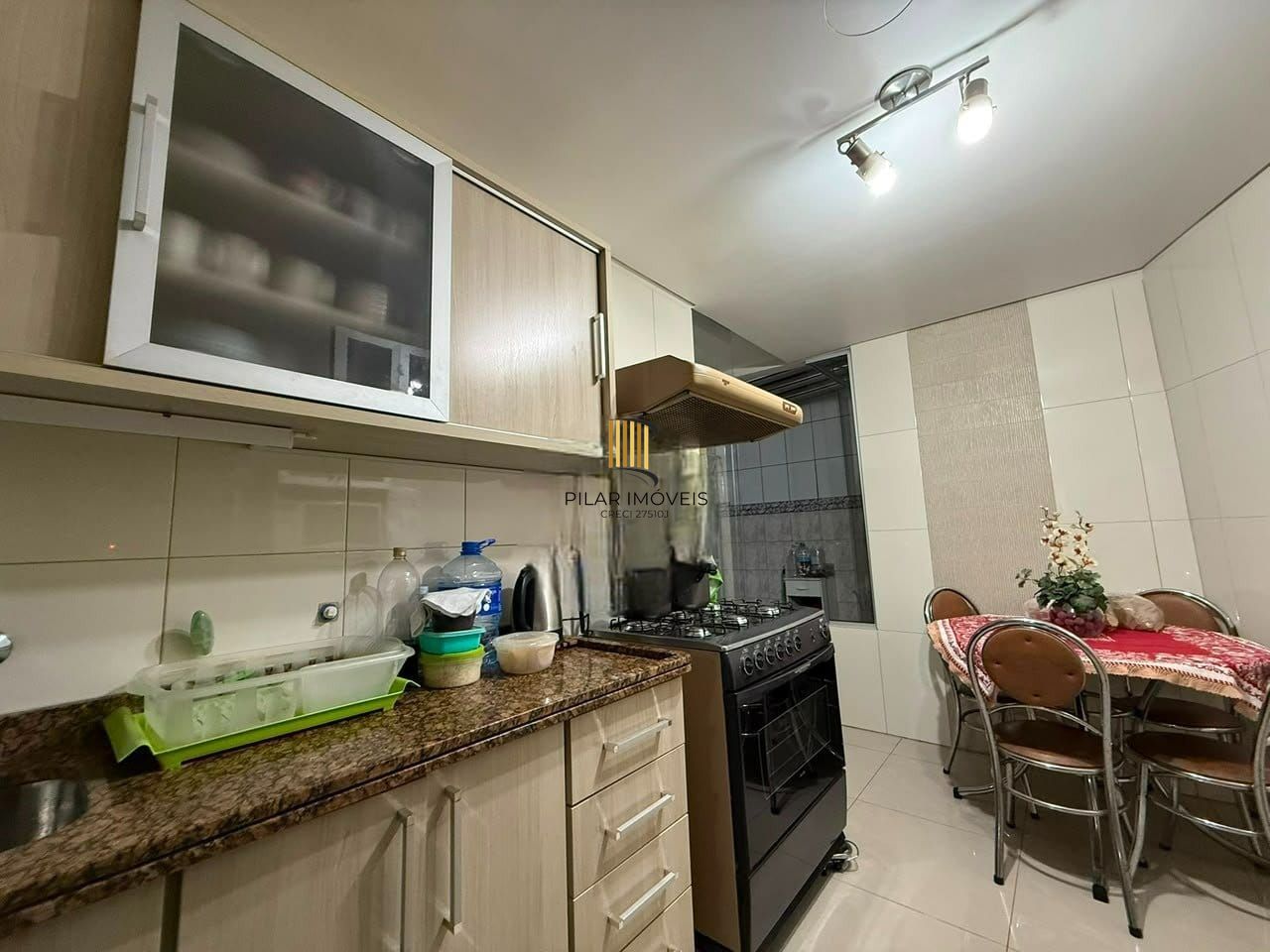 Apartamento térreo no bairro Menino Deus em Porto Alegre