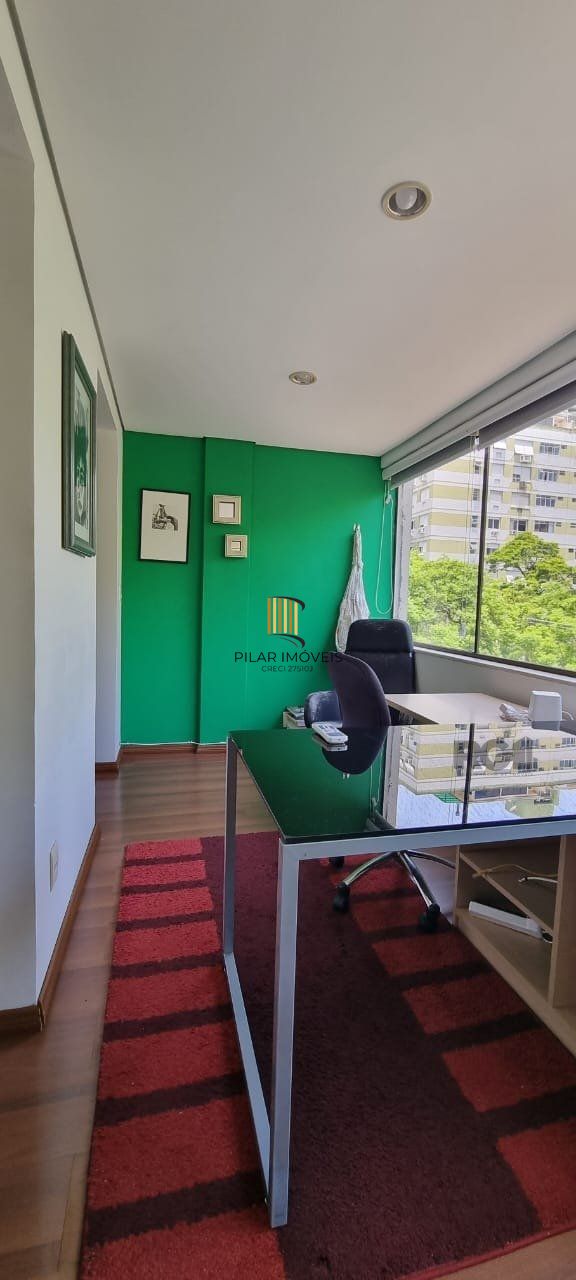 Apartamento de dois quartos e uma vaga de garagem no bairro Independência em Porto Alegre