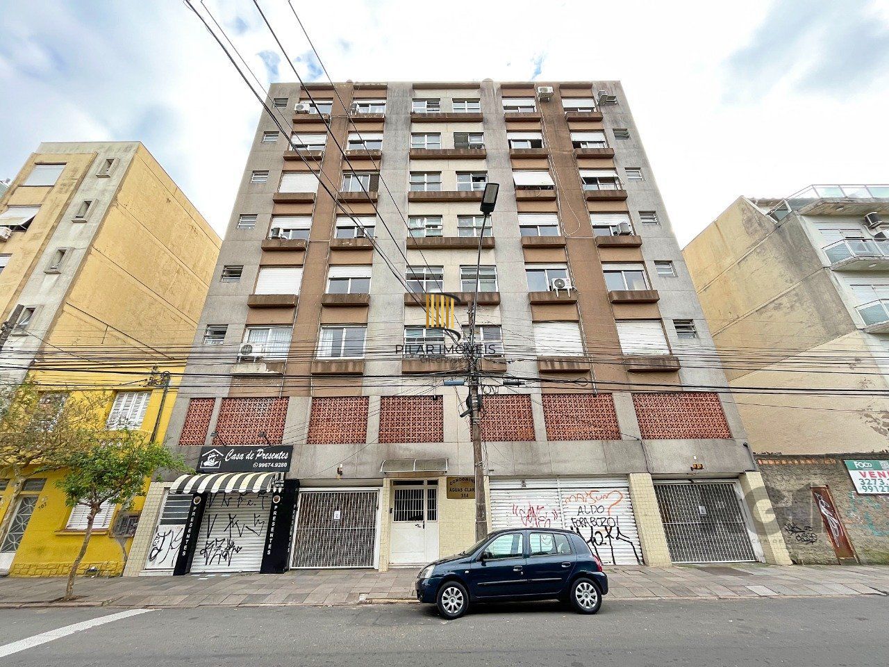 Apartamento de um dormitório na rua Washington Luiz, Centro Histórico de Porto Alegre.  
