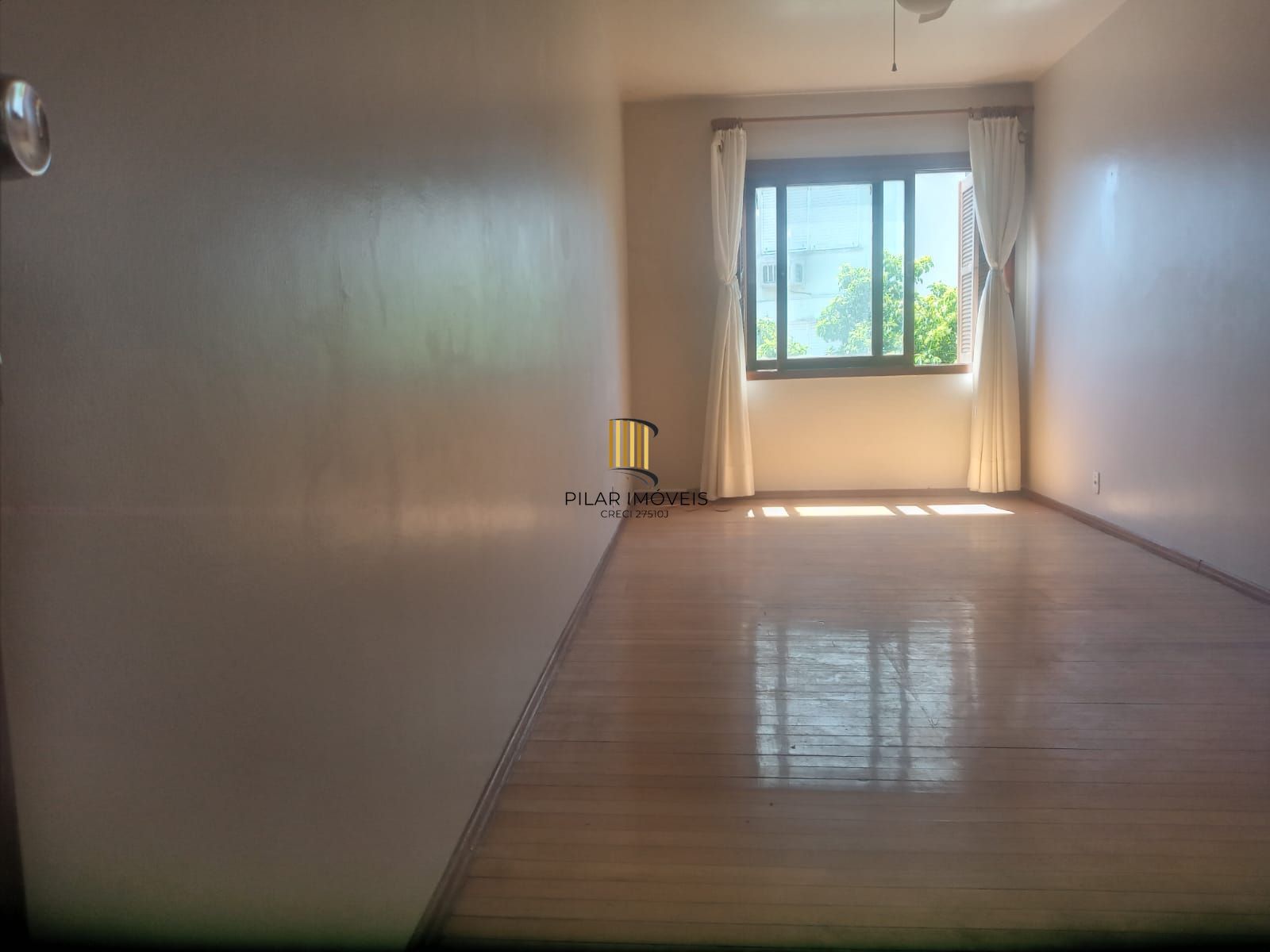 EXCLSUSIVIDADE! Apartamento de 1 quarto, sala, cozinha e banheiro no Centro POA