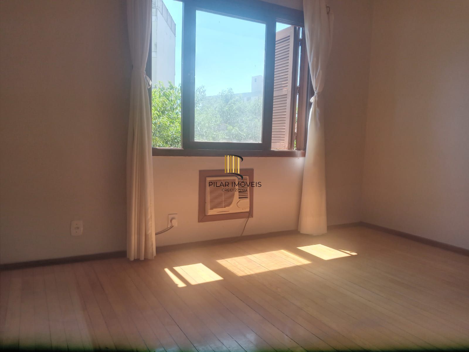 EXCLSUSIVIDADE! Apartamento de 1 quarto, sala, cozinha e banheiro no Centro POA
