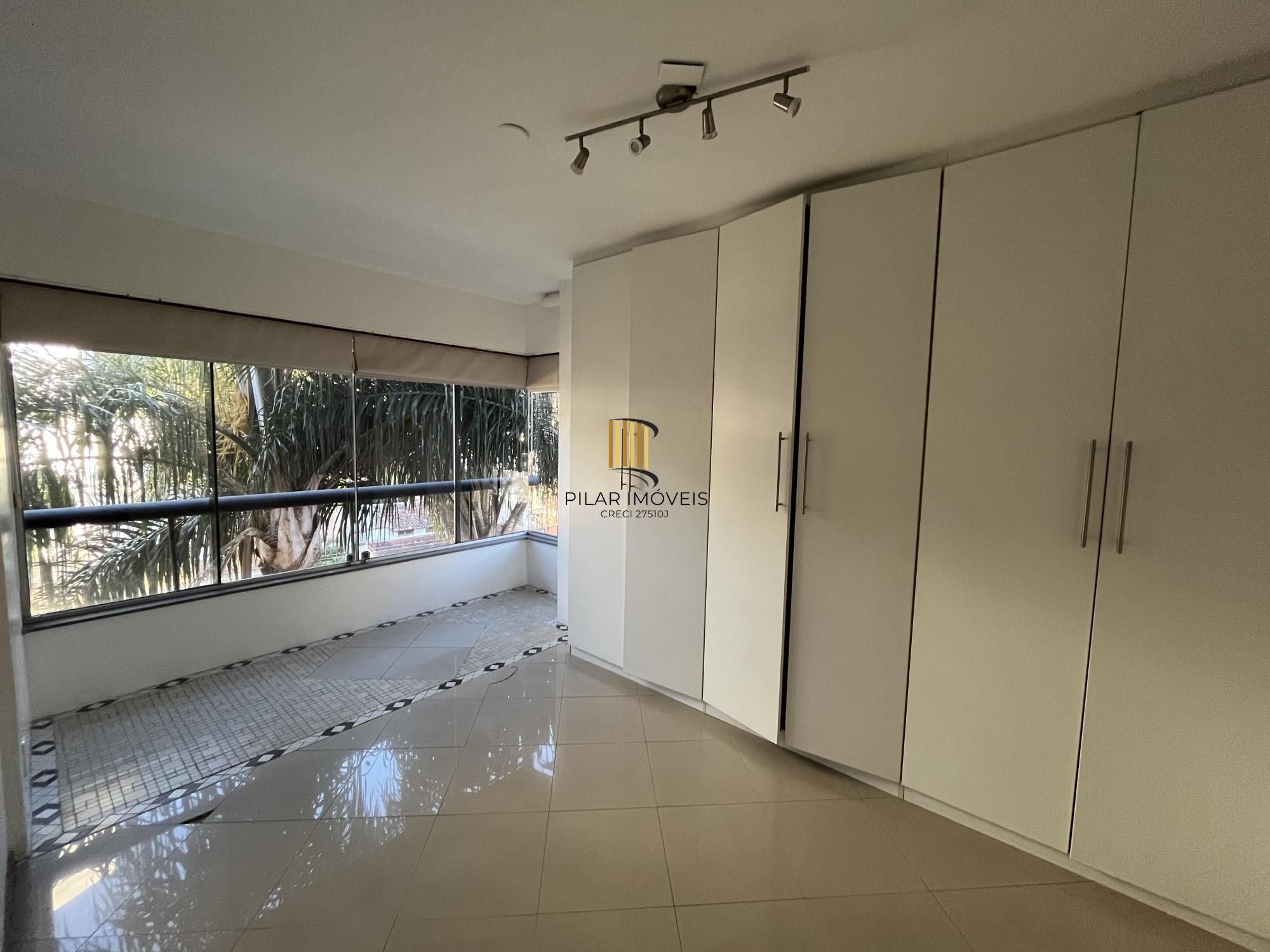 Apartamento de 3 quartos, suíte e 2 vagas de garagem no bairro Auxiliadora