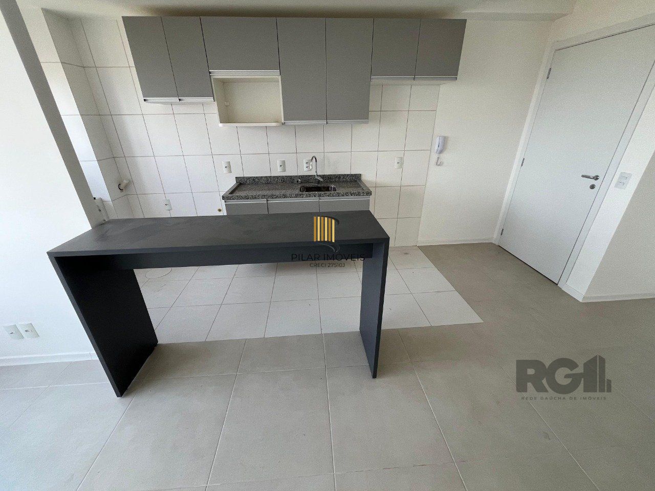 Apartamento para Venda - 54m², 2 dormitórios, sendo 1 suites, 1 vaga - Bom Jesus