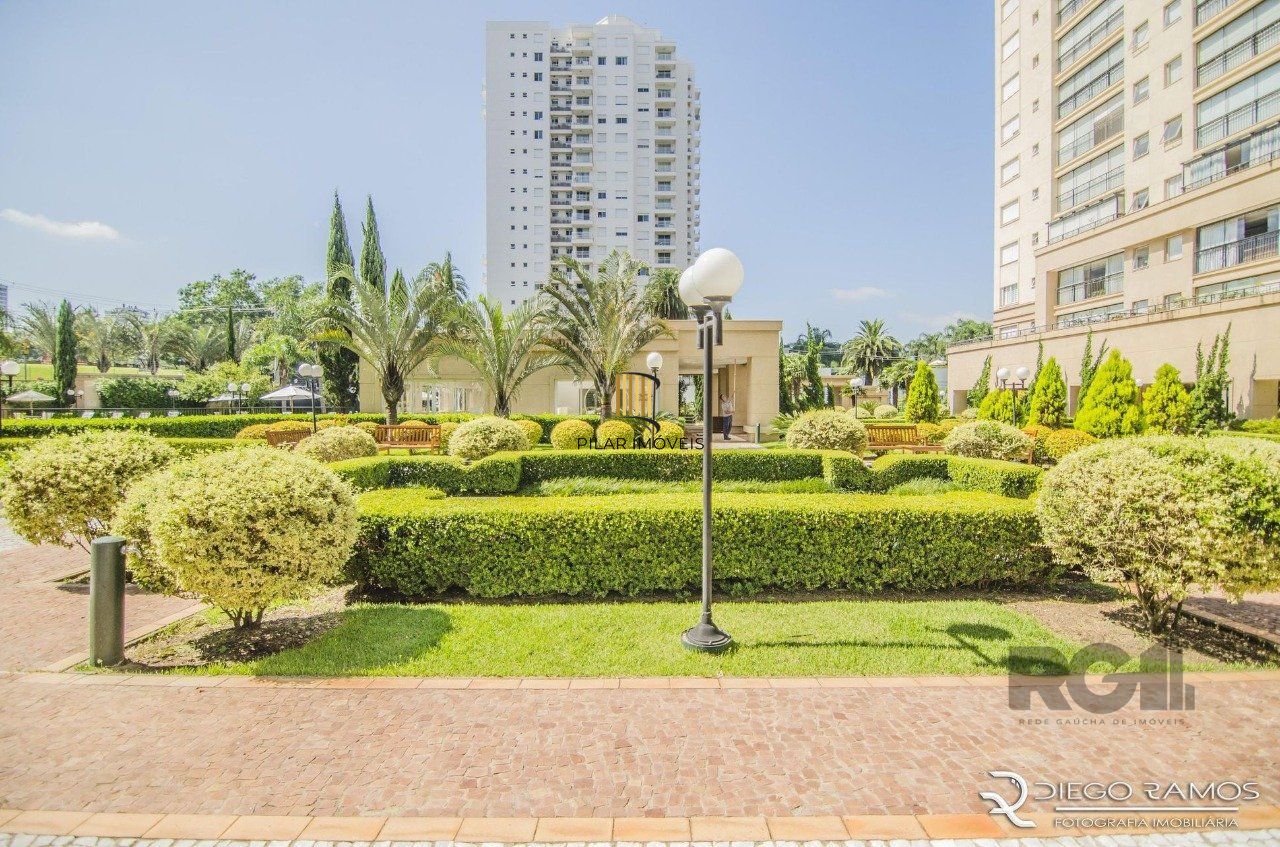 Apartamento de 3 quartos, suíte e duas vagas de garagem no bairro Jardim Europa