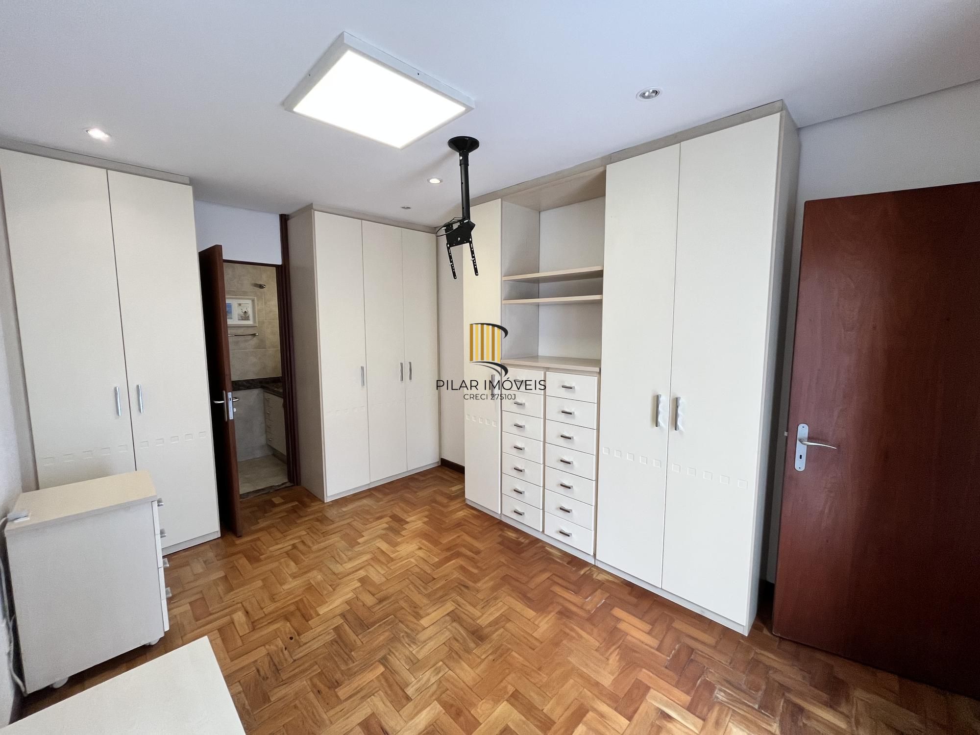 Casa para Venda - 160m², 3 dormitórios, sendo 1 suites, Jardim Botânico