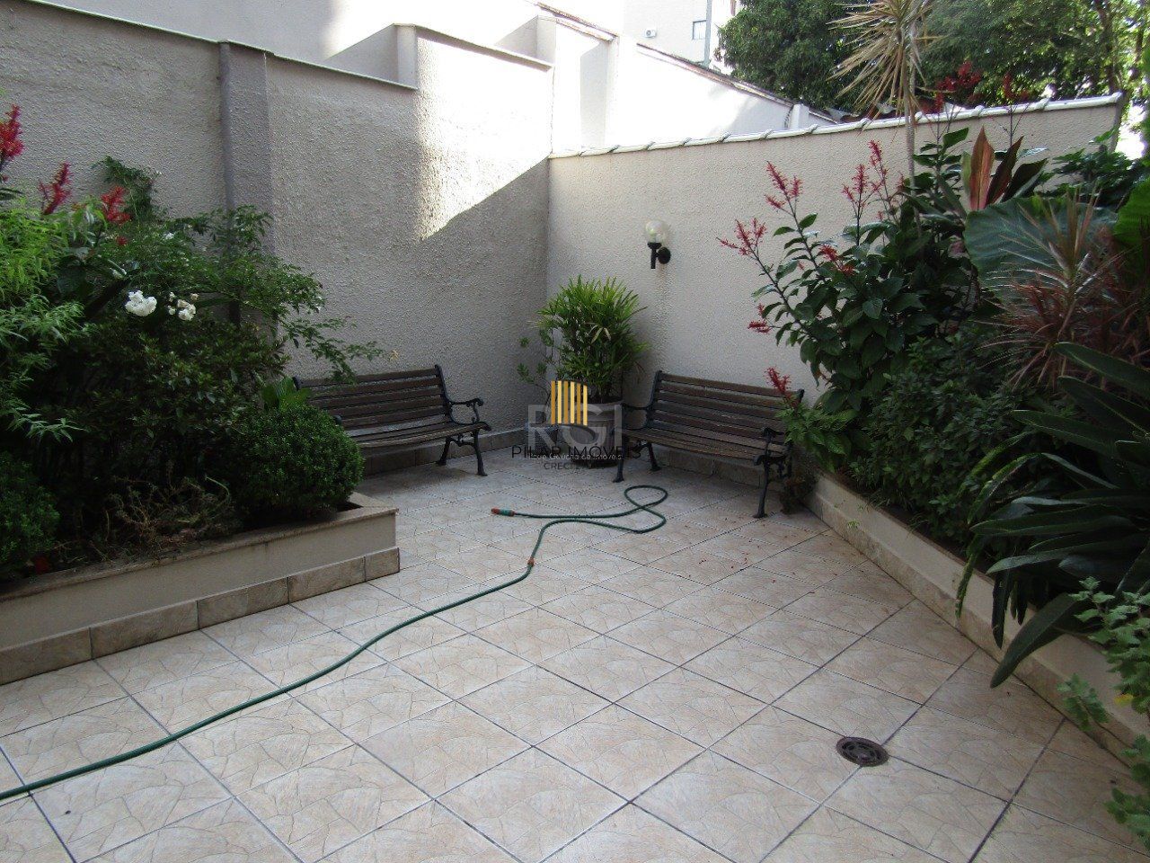Apartamento para Venda - 71.01m², 2 dormitórios, 2 vagas - São João