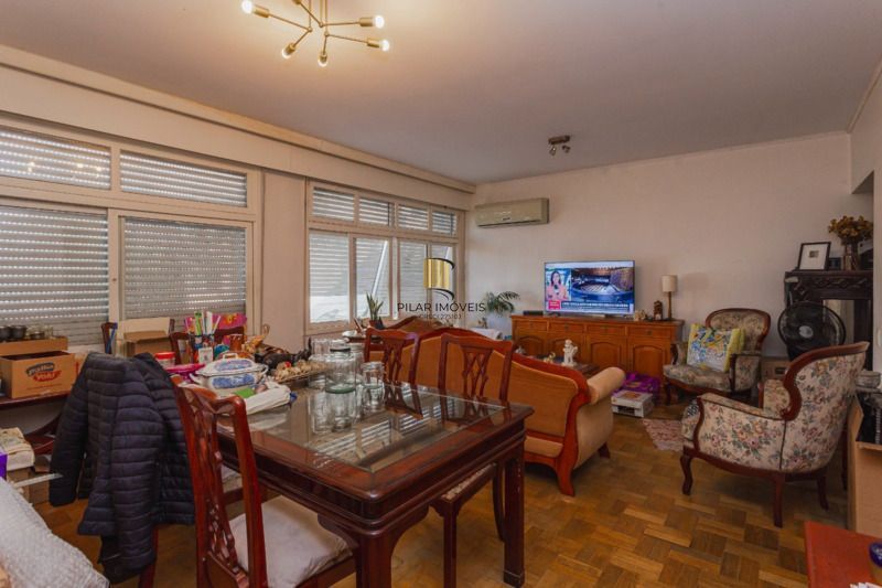 Apartamento de 3 quartos, suíte e 1 vaga de garagem no bairro Moinhos de Vento
