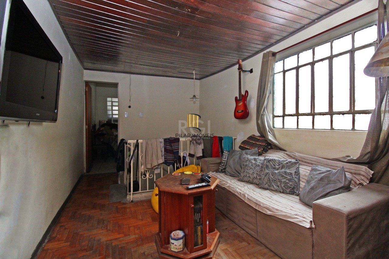 Casa para Venda - 85m², 2 dormitórios, 1 vaga - Cidade Baixa