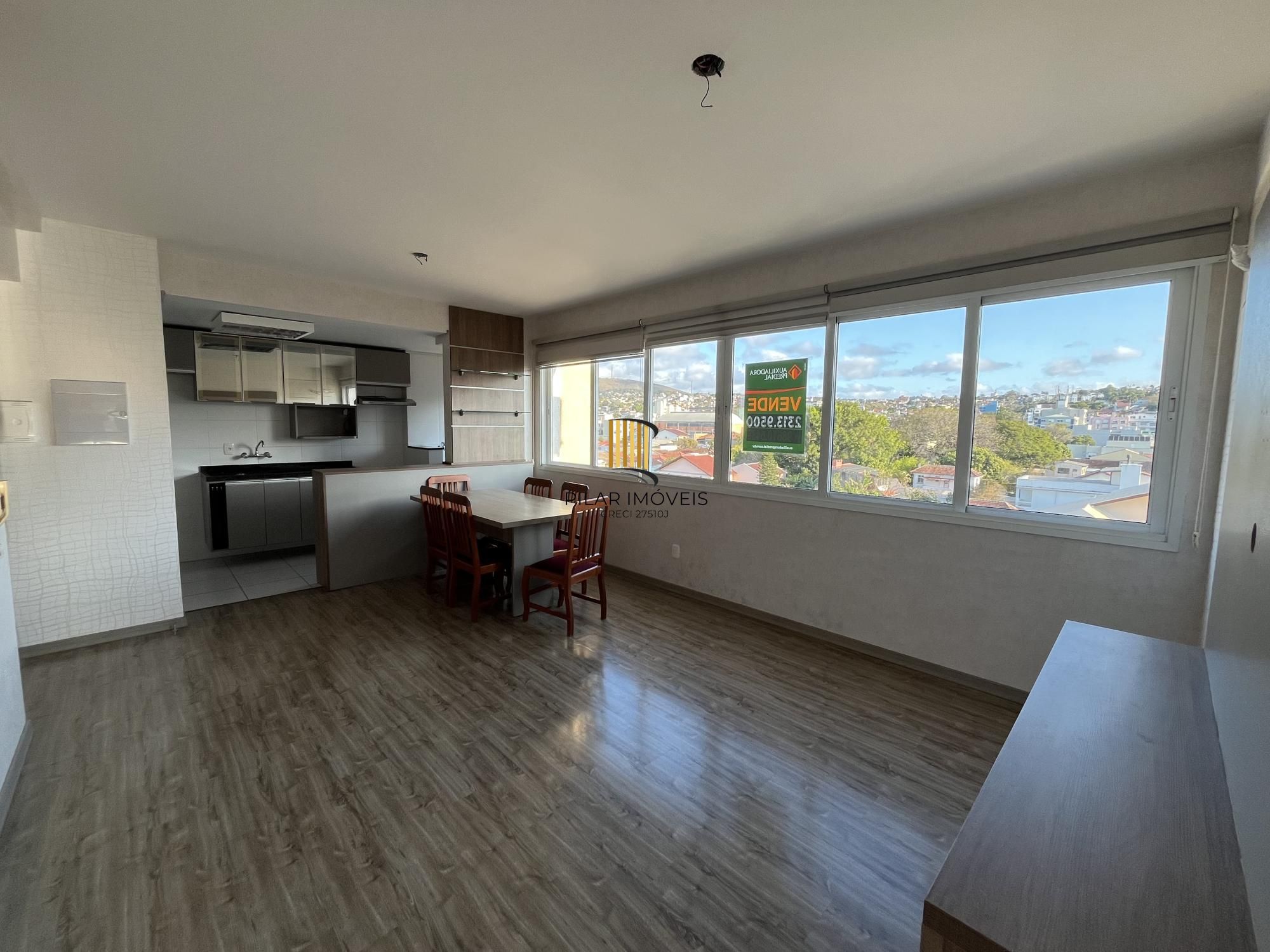Apartamento de 2 quartos, suíte e 1 vaga de garagem no bairro Partenon em POA/RS