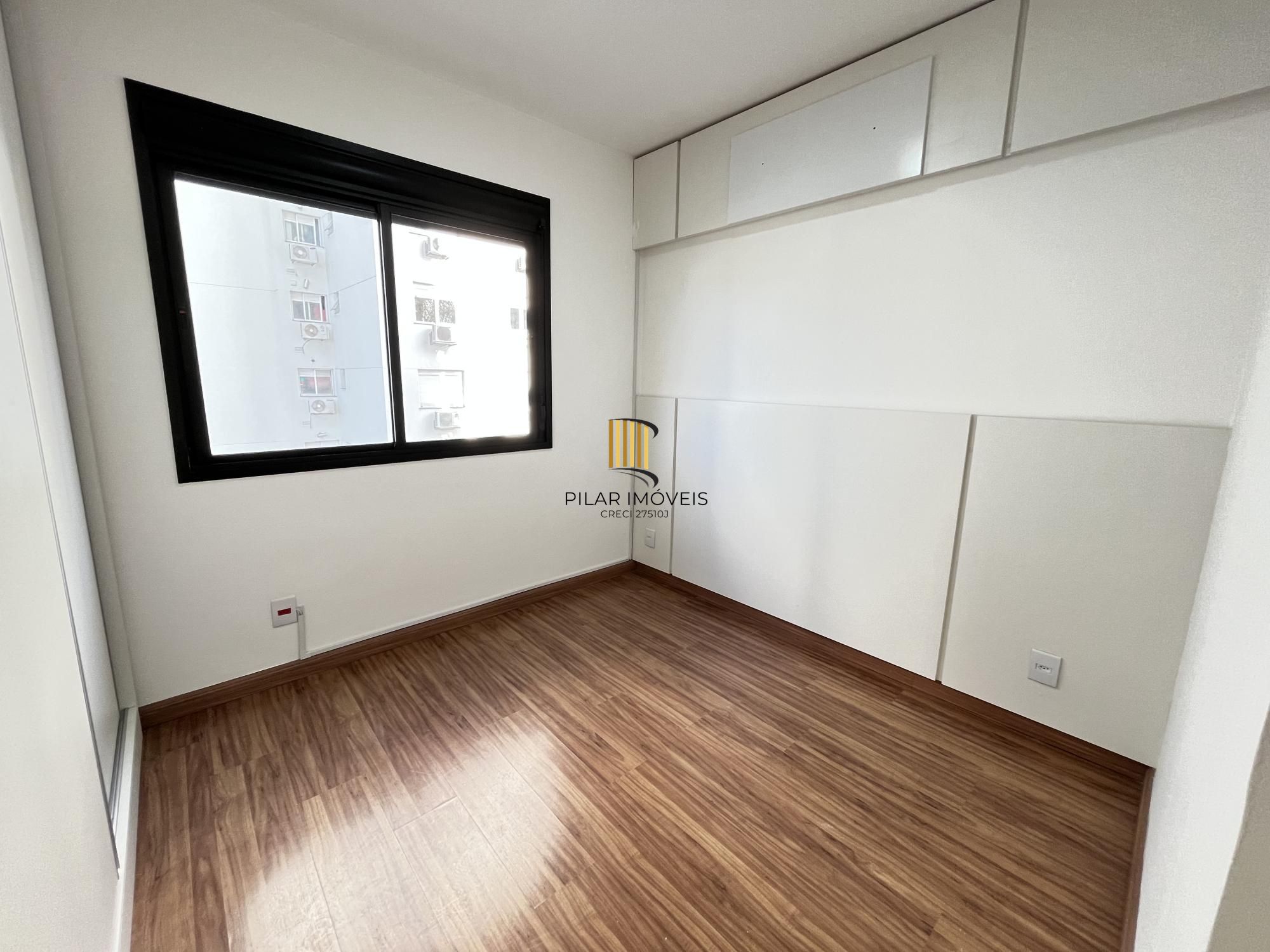 Apartamento de 2 quartos, suite e com uma vaga de garagem