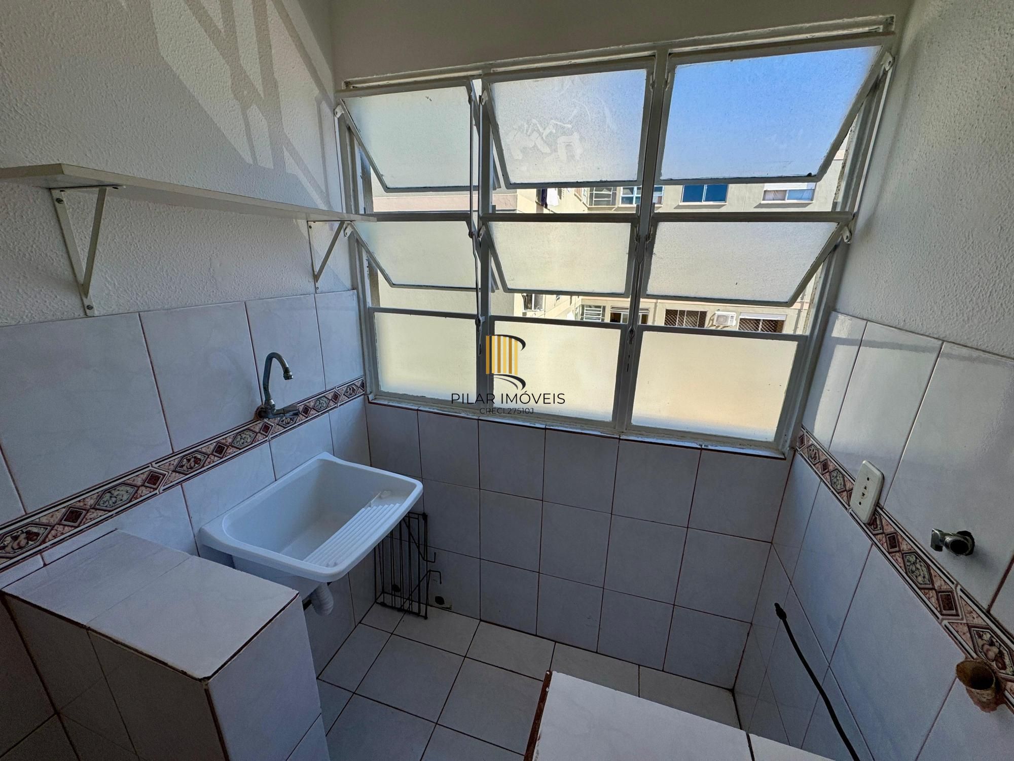 Apartamento para Venda - 32.29m², 1 dormitório, 1 vaga - Santo Antonio