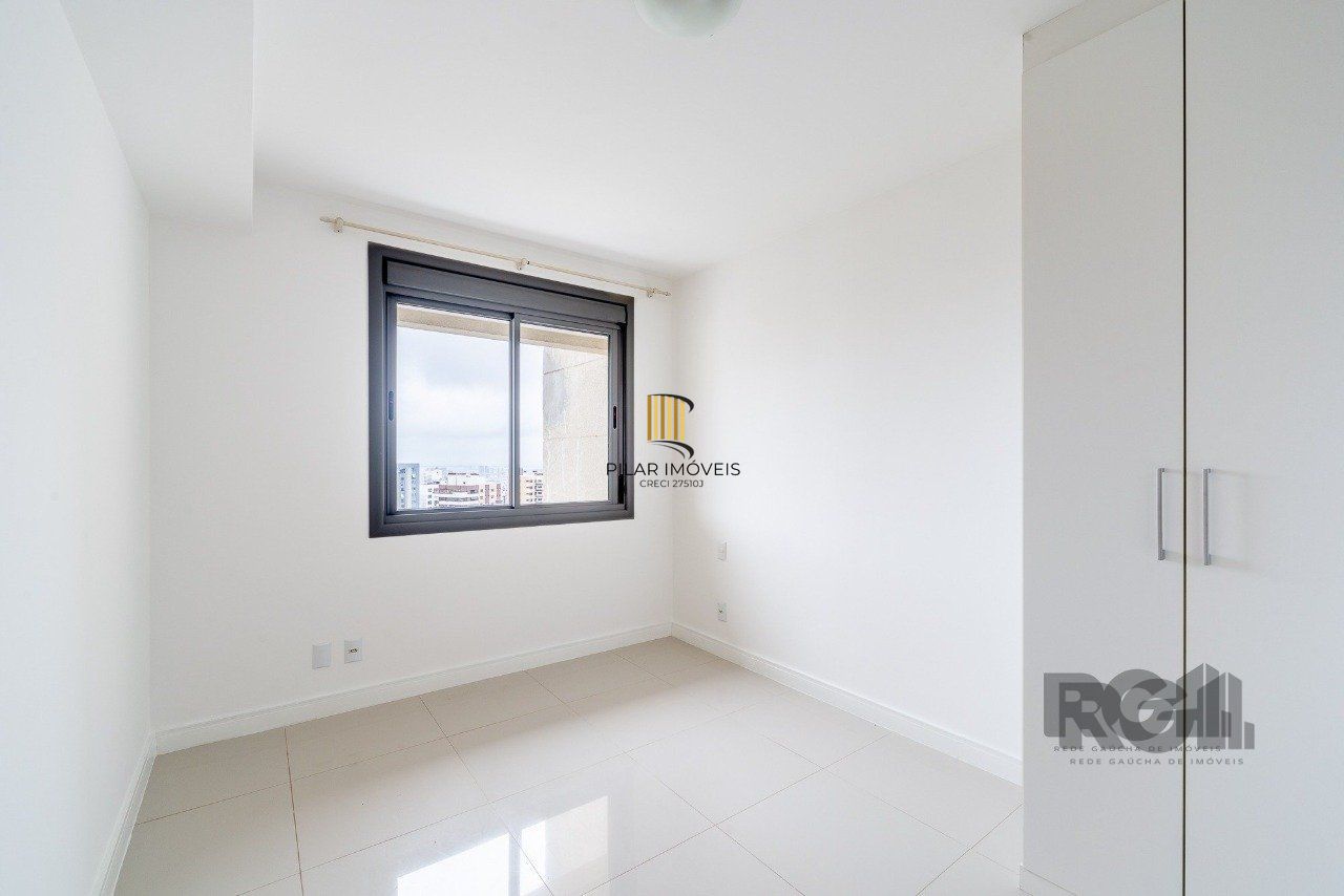 Apartamento Para Comprar Com 1 Dormitório , 57 m² R$ 600.000,00 - Três Figueiras