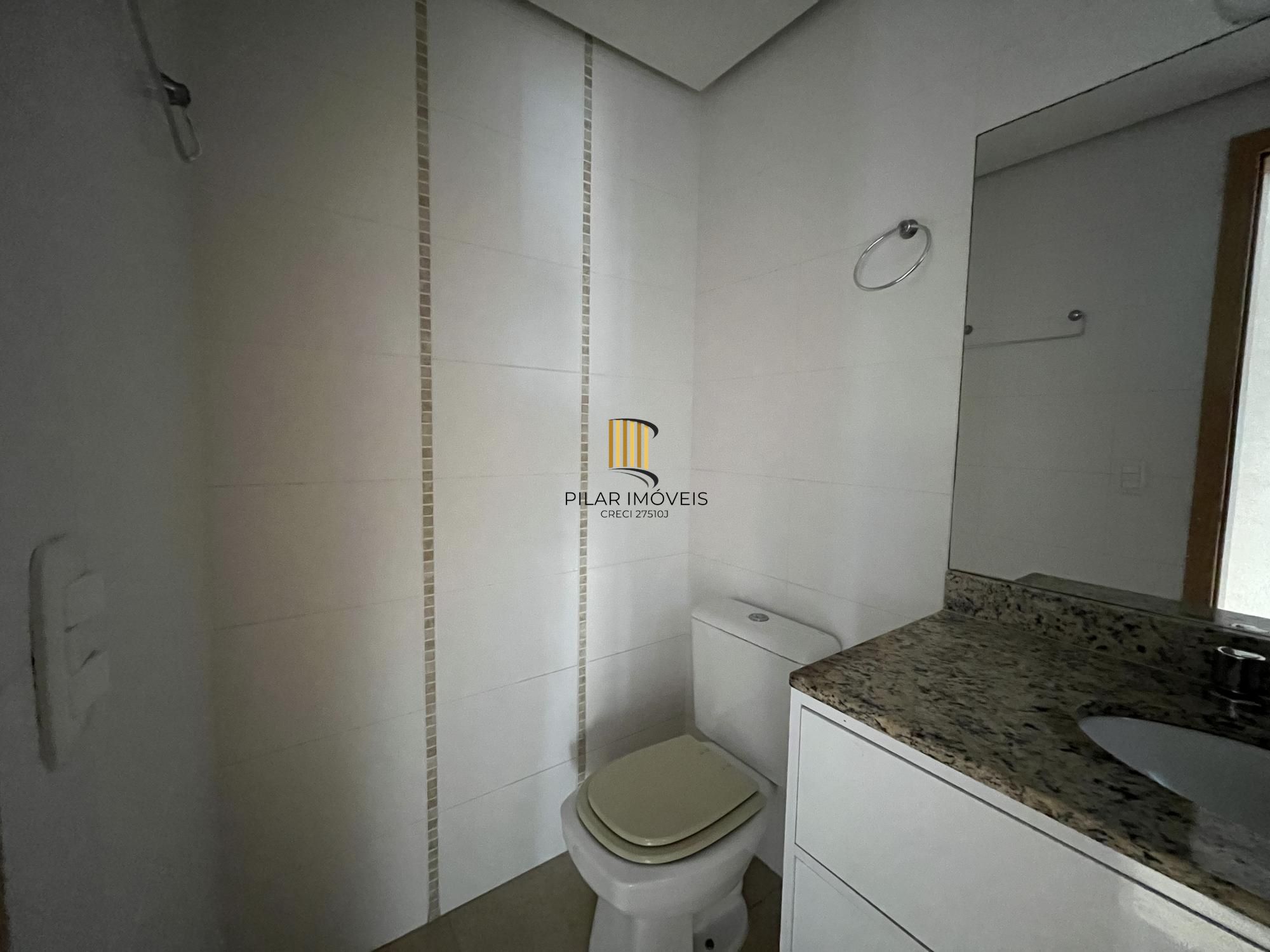 Apartamento de 2 quartos, suíte e 1 vaga de garagem no bairro Partenon em POA/RS