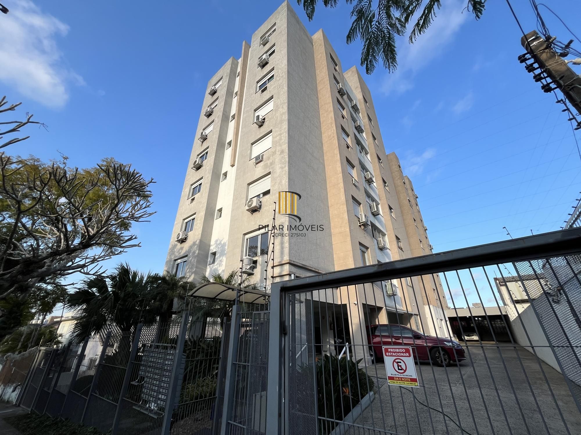 Apartamento de 2 quartos, suíte e 1 vaga de garagem no bairro Partenon em POA/RS