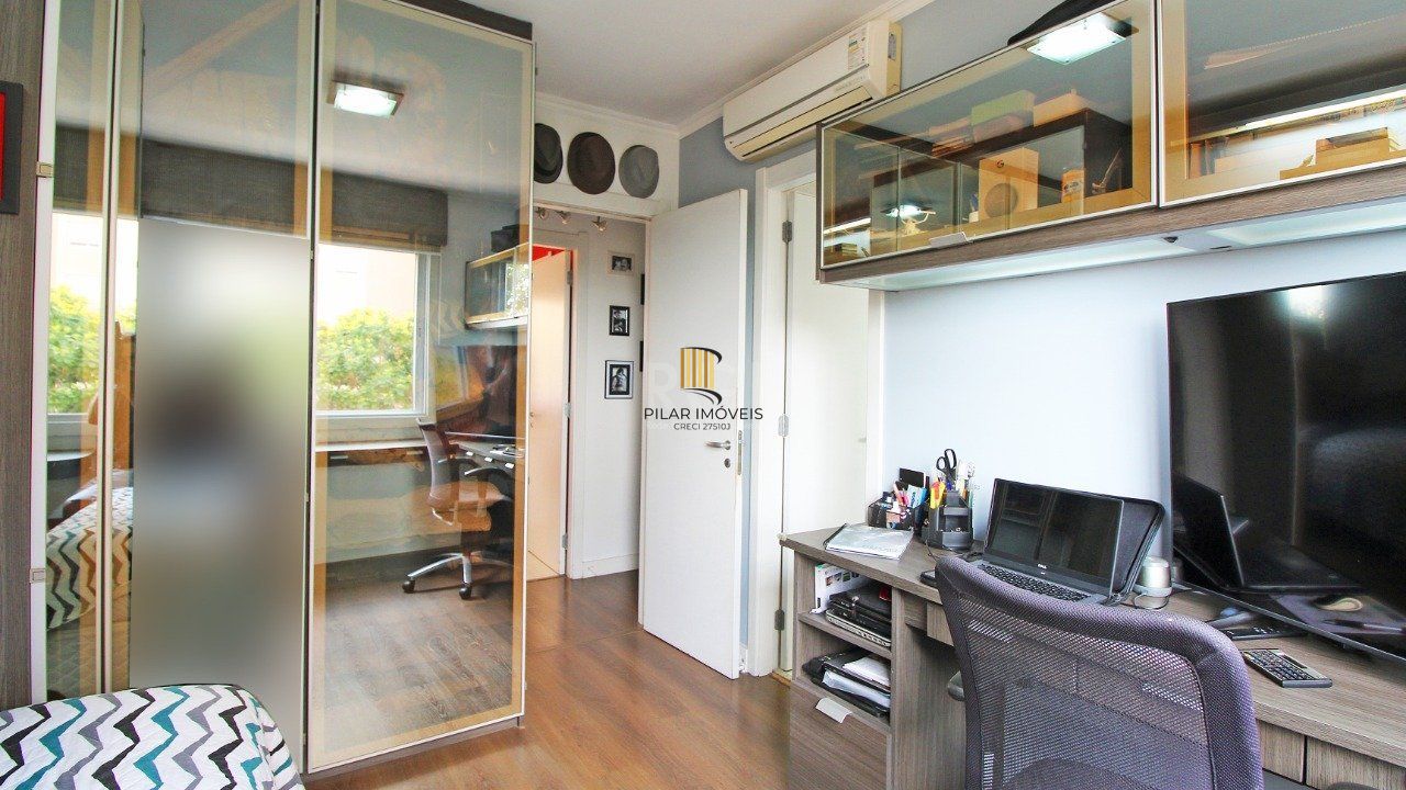 Apartamento com três (3) dormitórios, três (3) suítes sendo uma (1) suíte master e quatro (4) vagas de garagem com dois (2) depósitos próximo ao shopping  Iguatemi, no Condomínio Cipriani Nuova Archit