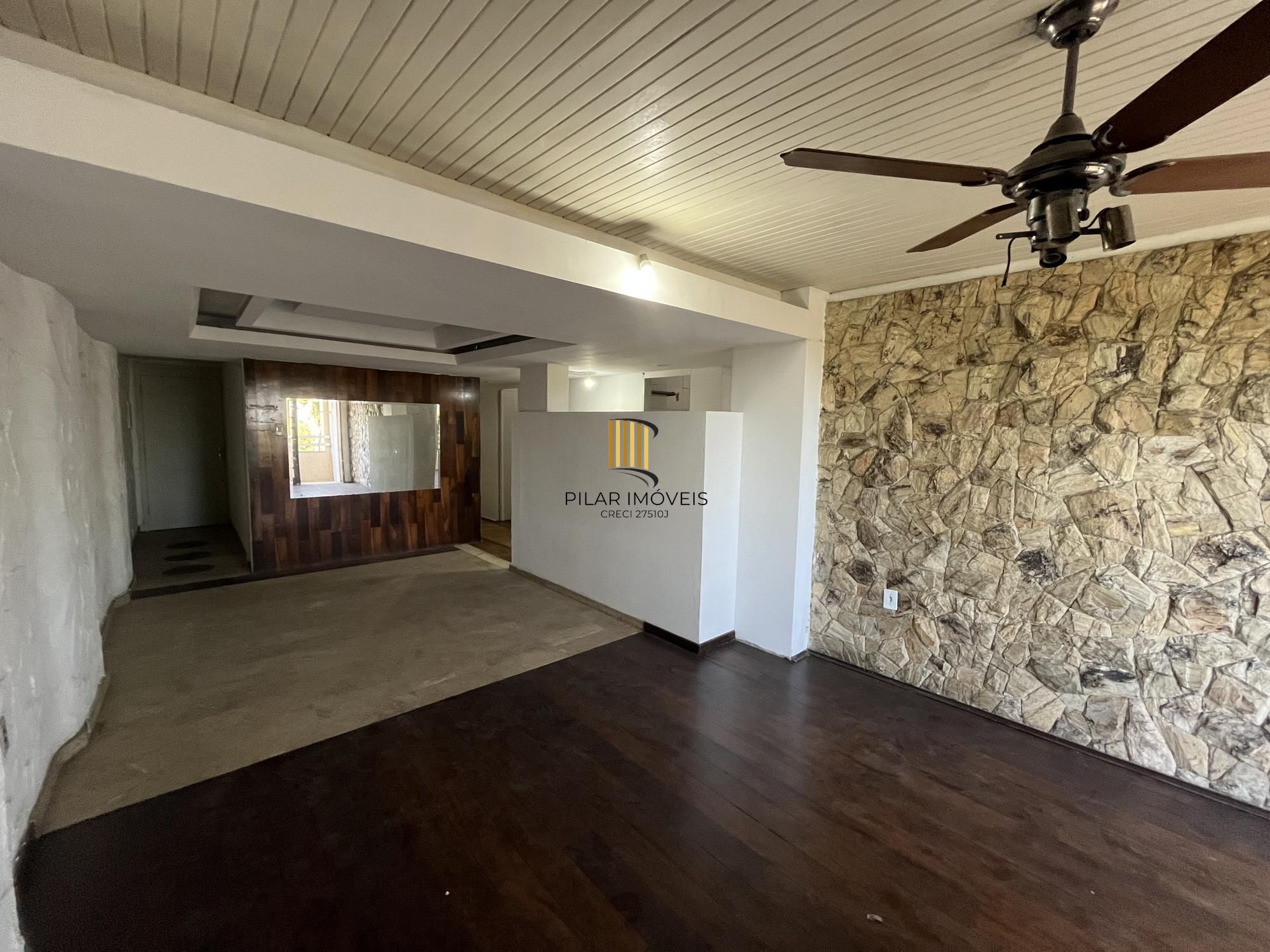 Apartamento 3 dormitórios em frente à Redenção