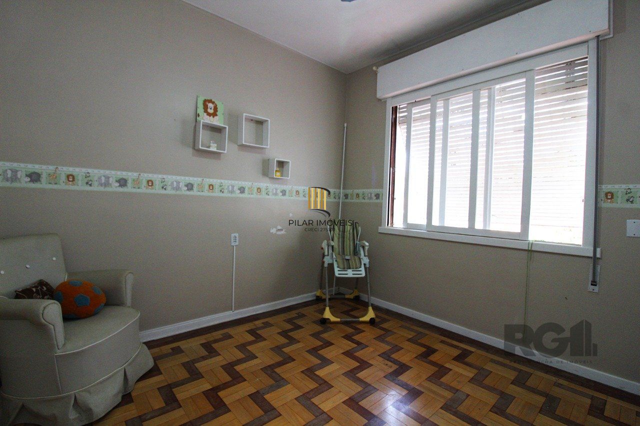 Casa à venda 4 quartos (dormitórios), suíte, 3 vagas - Partenon, Porto Alegre