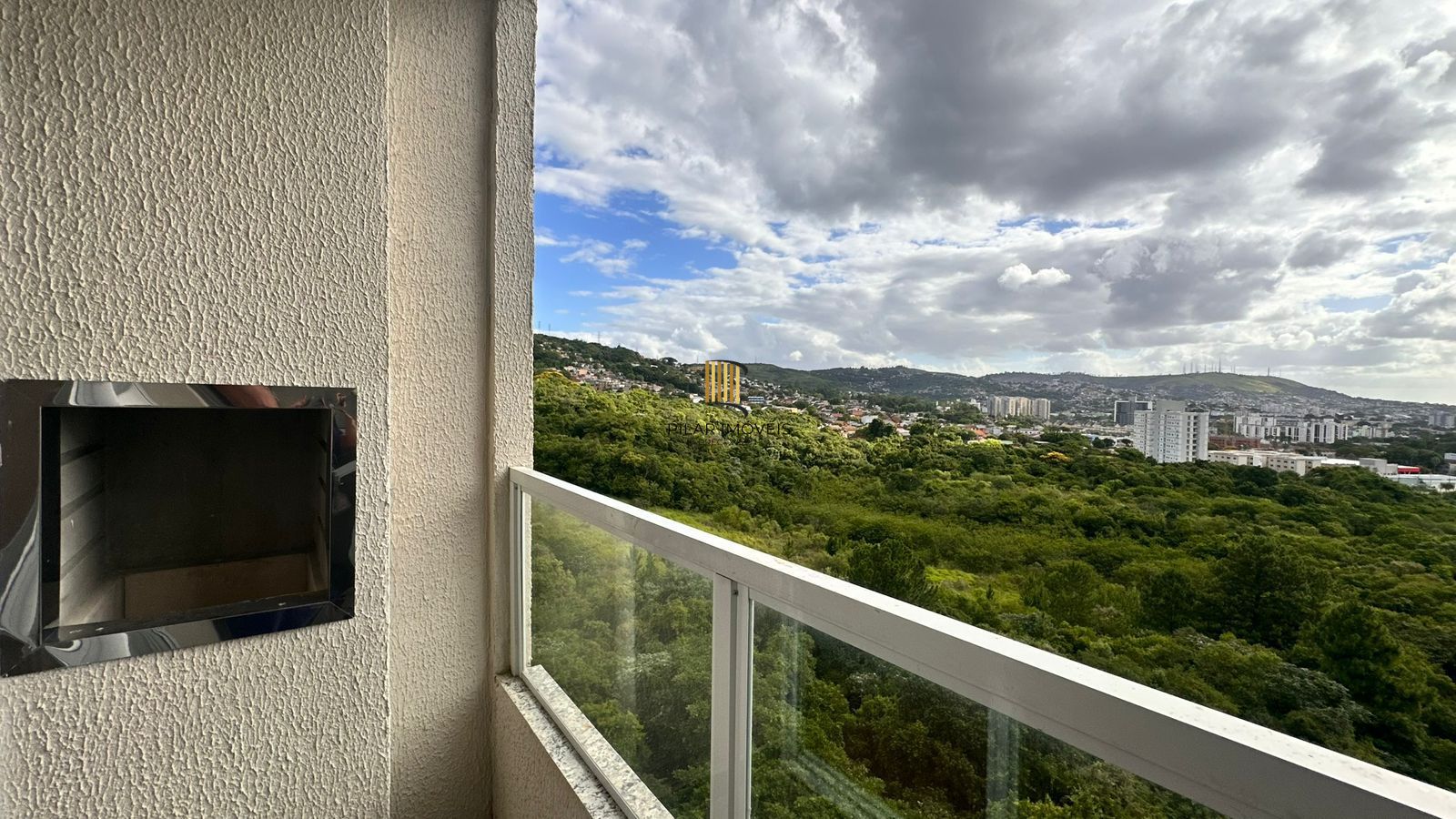 Apartamento Novo de dois dormitorios e duas vagas