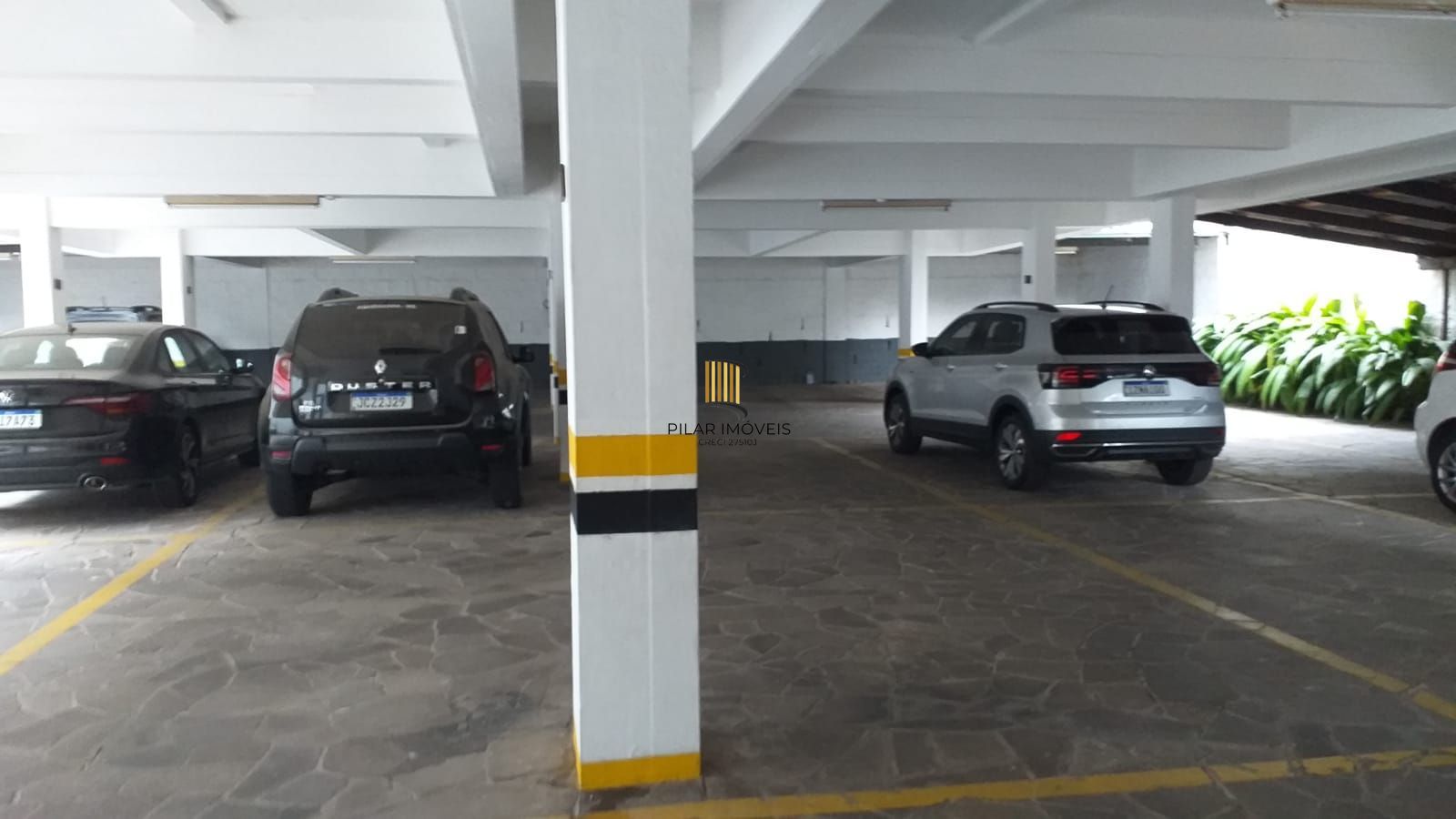 Apto 2 dorms com garagem R$480mil em Petrópolis