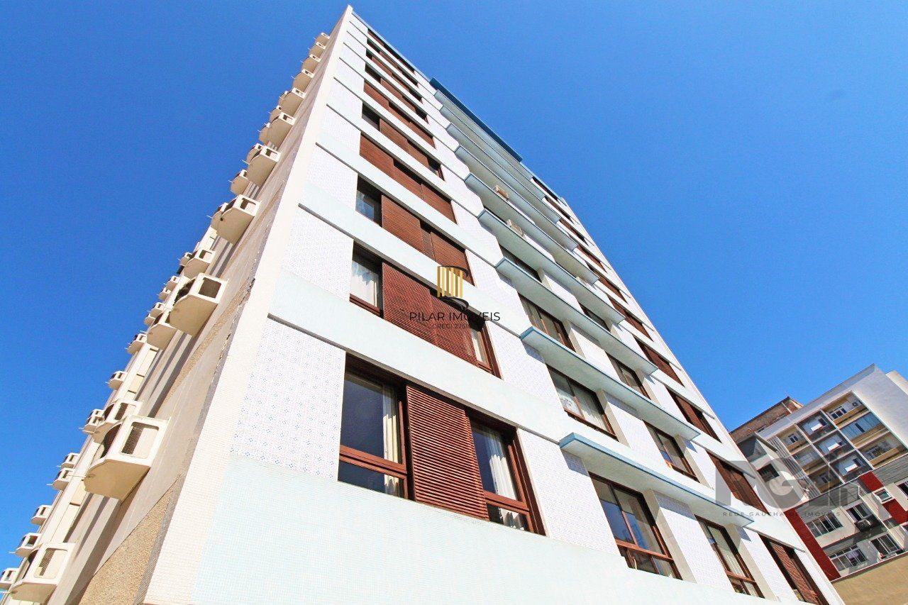 Apartamento de três quartos, suíte e uma vaga de garagem no bairro Independência em Porto Alegre. - Pilar Imóveis