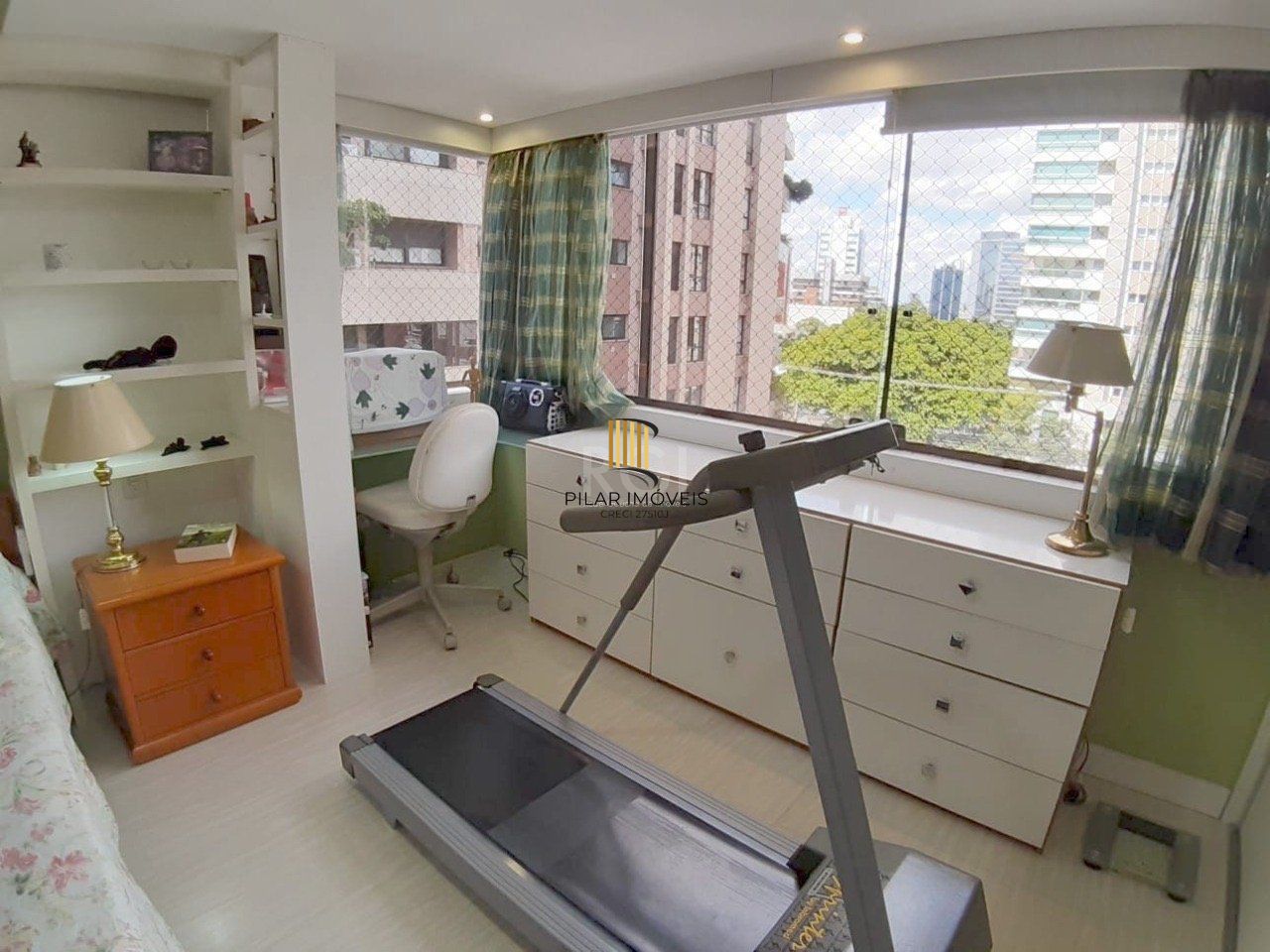Apartamento para Venda - 122.14m², 3 dormitórios, sendo 1 suites, 2 vagas - Auxiliadora