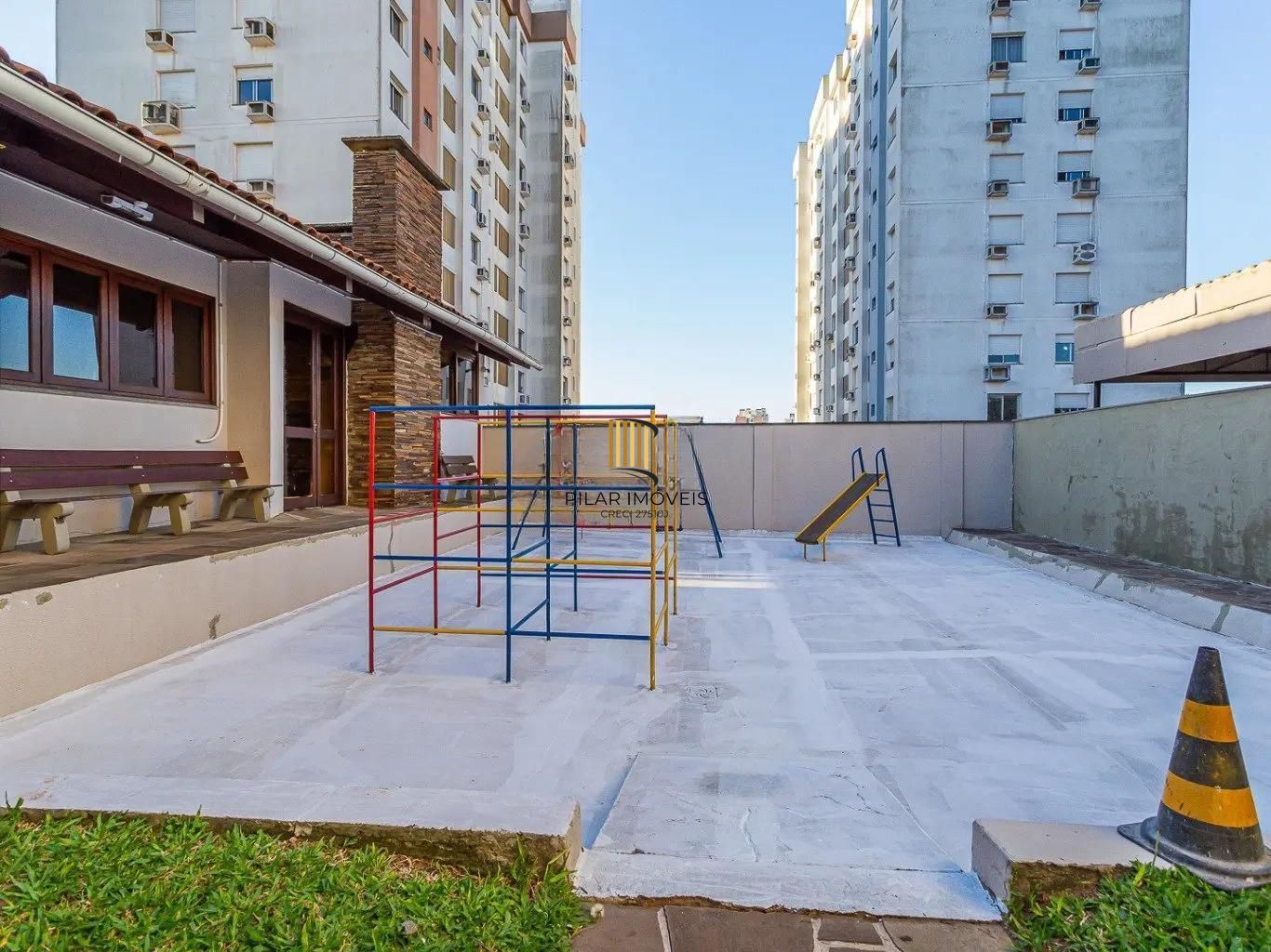 Apartamento de 2 quartos, 76m² privativos e 1 vaga de garagem junto ao Carrefour