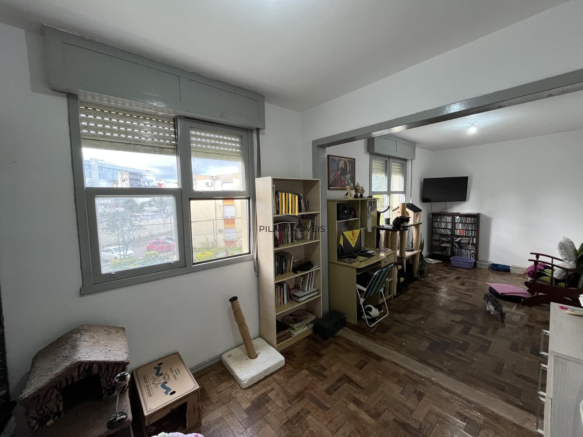 Apartamento de três dormitórios com vaga no Conjunto Residencial Roque Calage