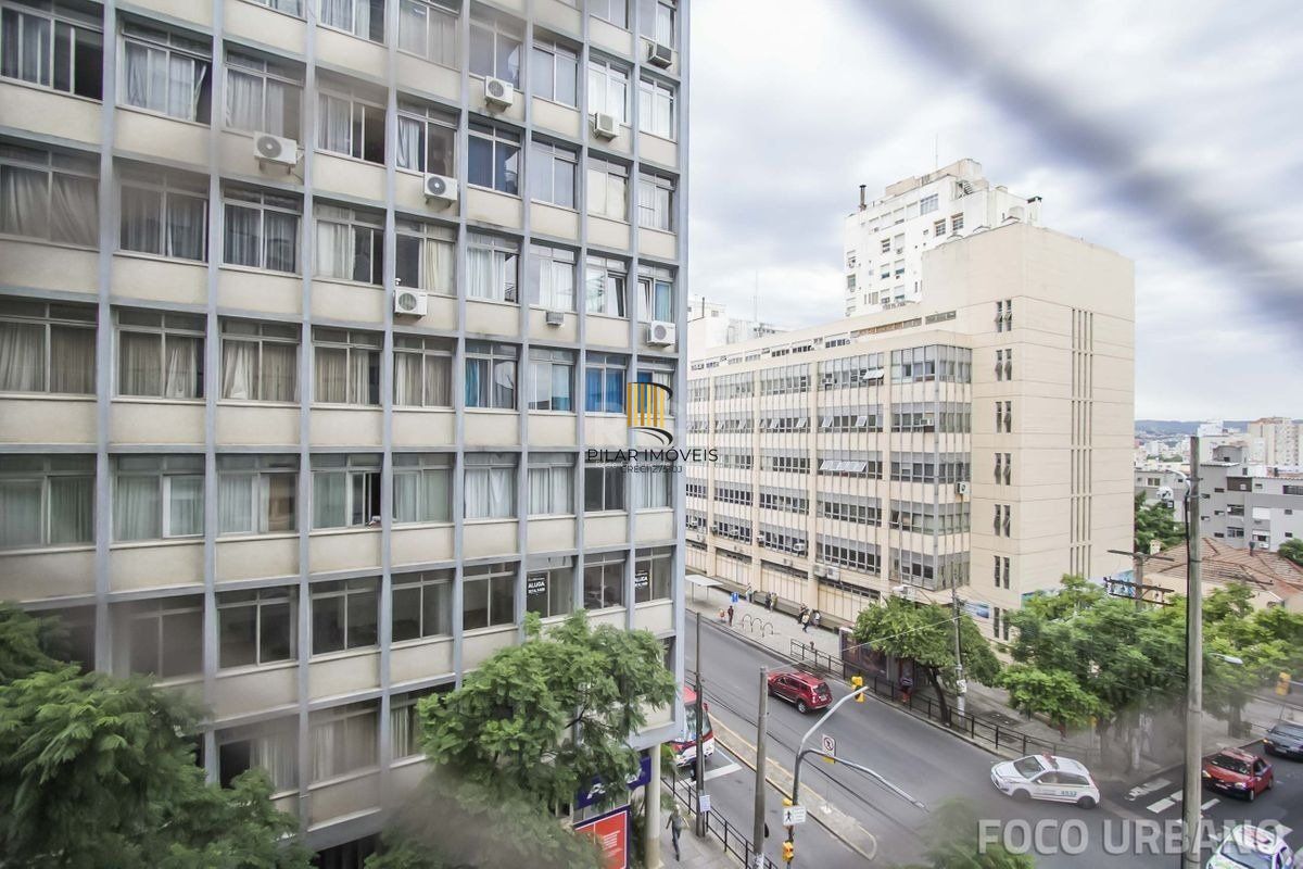 Apartamento para Venda - 155m², 4 dormitórios, sendo 1 suites, 1 vaga - Bom Fim