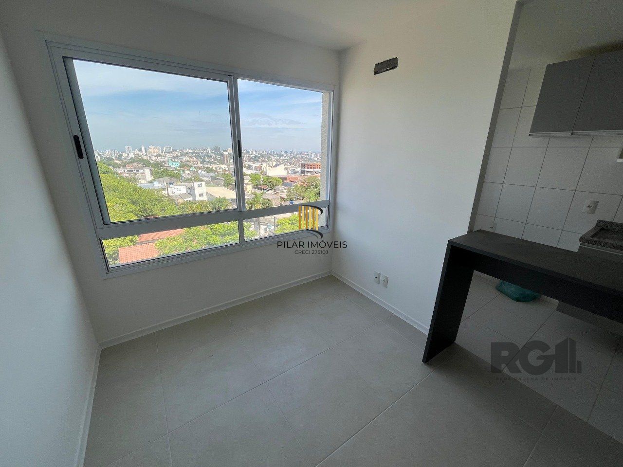 Apartamento para Venda - 54m², 2 dormitórios, sendo 1 suites, 1 vaga - Bom Jesus