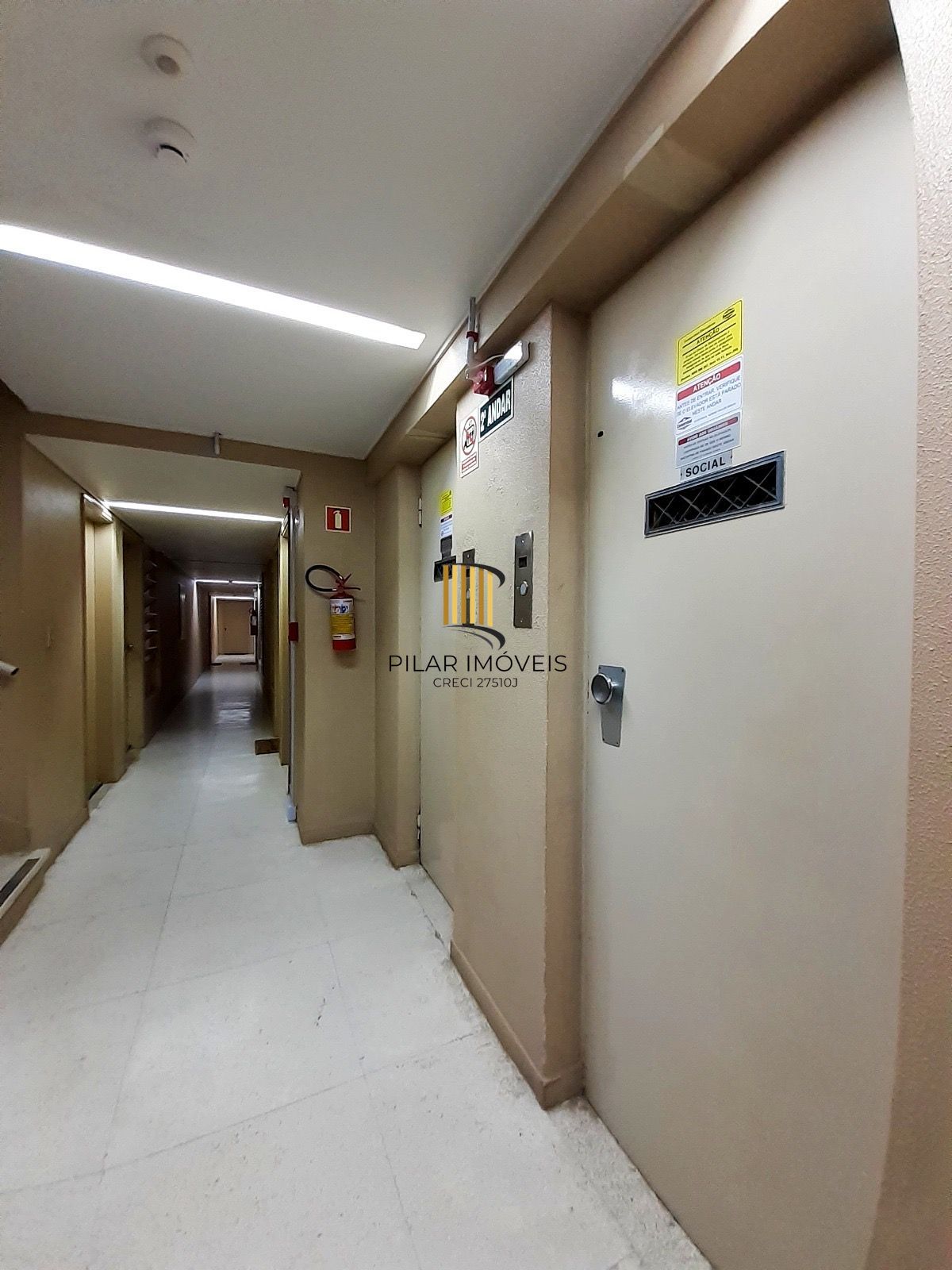 Apartamento de dois quartos no bairro Menino Deus em Porto Alegre