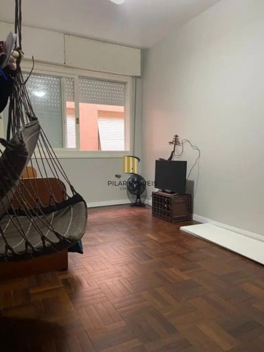 Apartamento de 1 dormitório no bairro Menino Deus em Porto Alegre