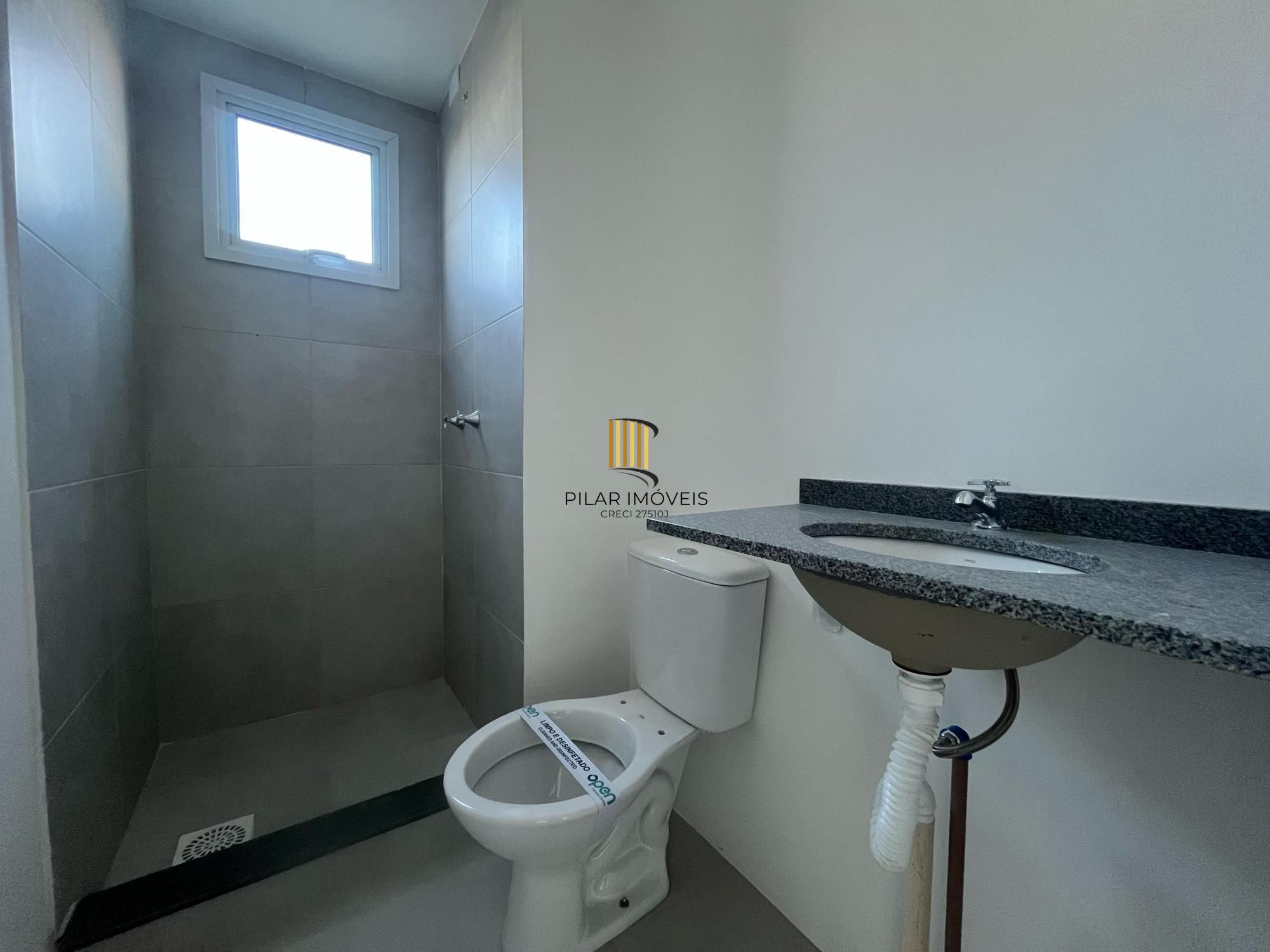 Apartamento de 2 quartos e 1 vaga de garagem no bairro Morro Santana em POA