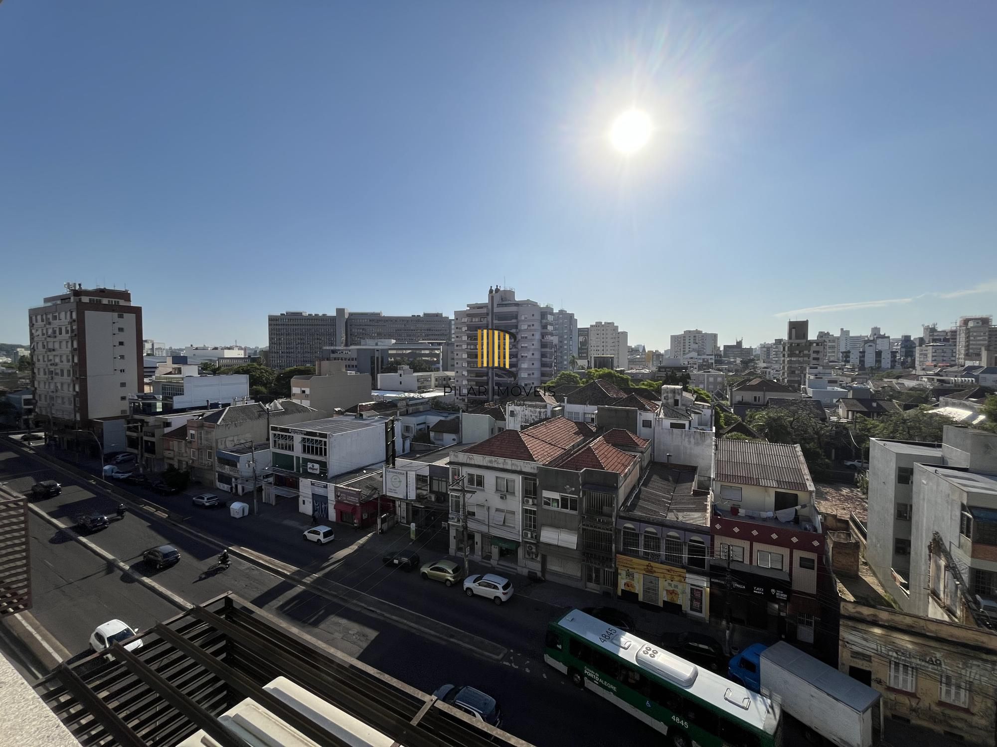 Apartamento de 2 quartos e 1 vaga de garagem no bairro Rio Branco Porto Alegre