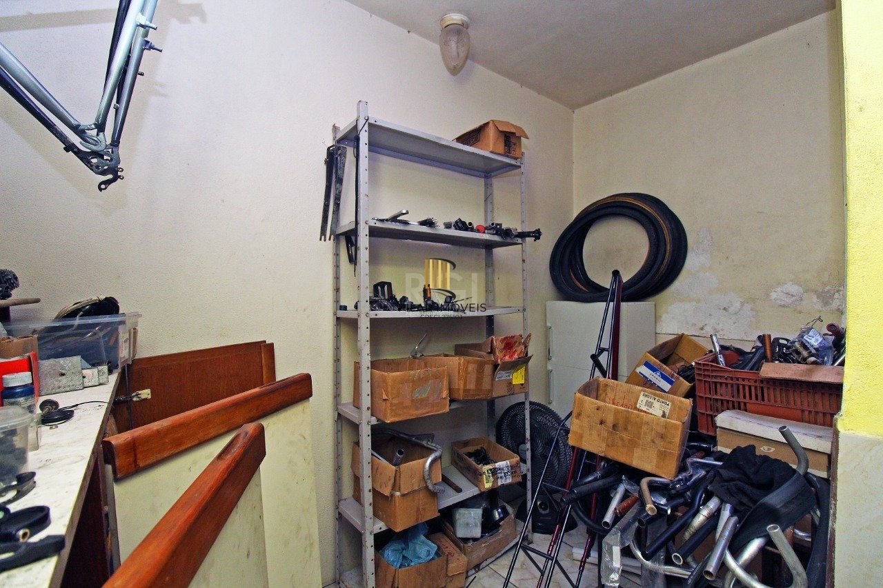 Casa para Venda - 85m², 2 dormitórios, 1 vaga - Cidade Baixa