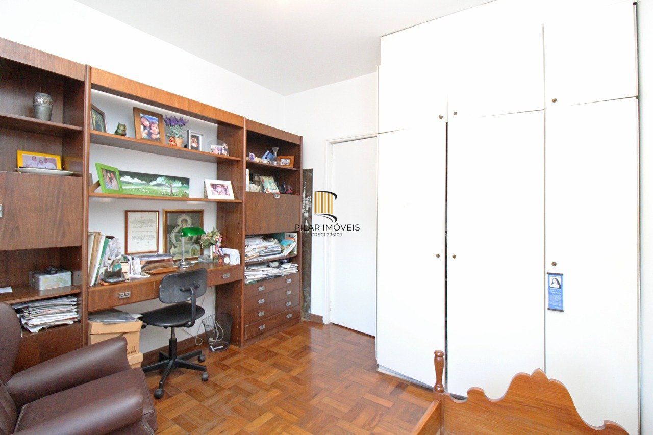 Apartamento de 3 dormitórios e 1 suíte no Centro Histórico de Porto Alegre