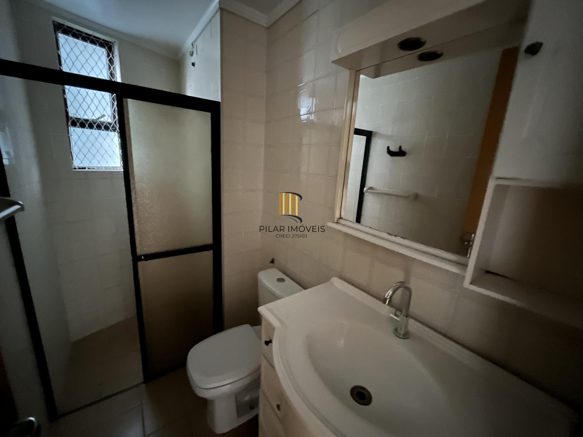 Apartamento de um quarto com uma vaga de garagem por convenção na Av. Ipiranga