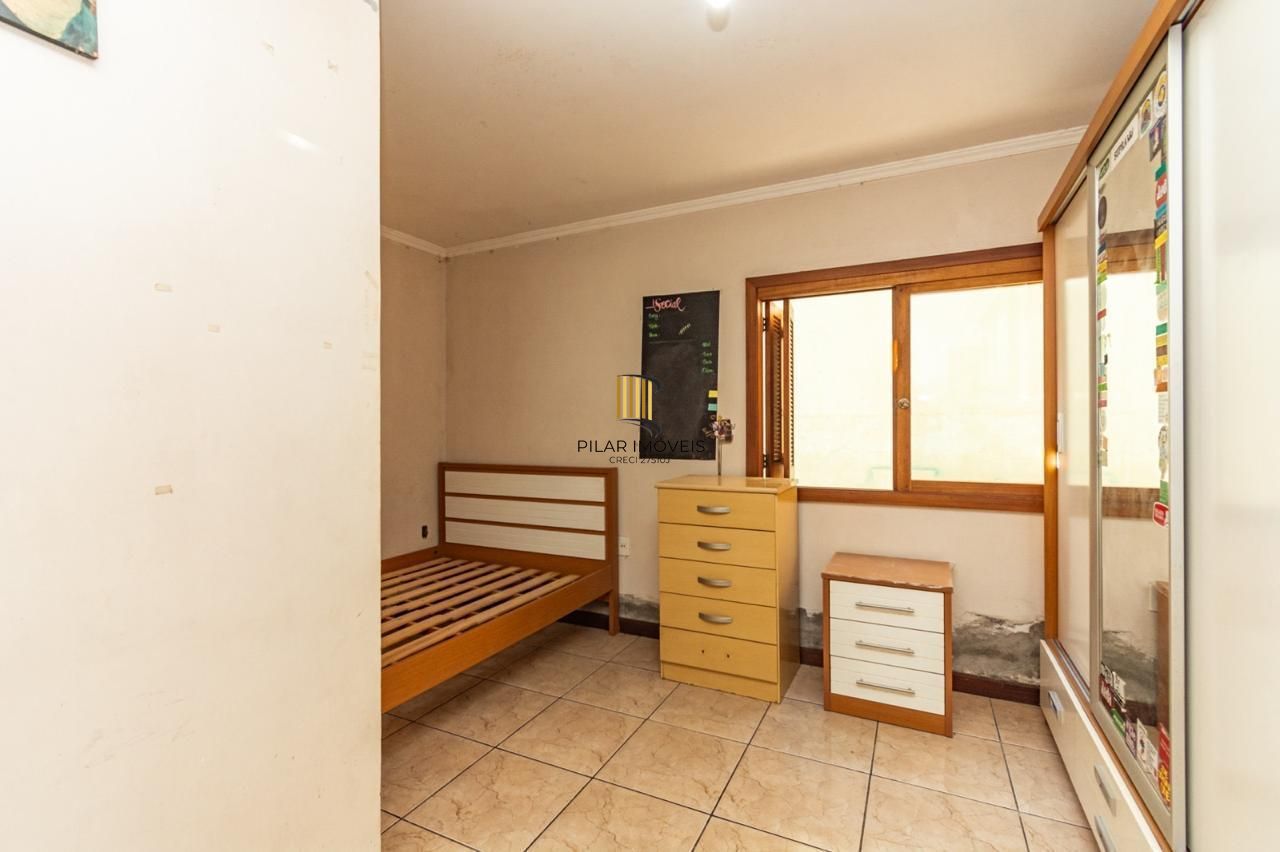 Casa 4 dormitórios no bairro Vila Jardim