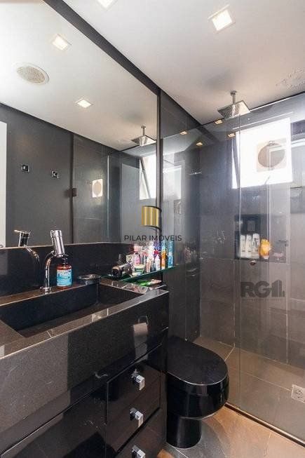 Apartamento à venda localizado na Rua Jari, no bairro Passo D'areia em Porto Alegre