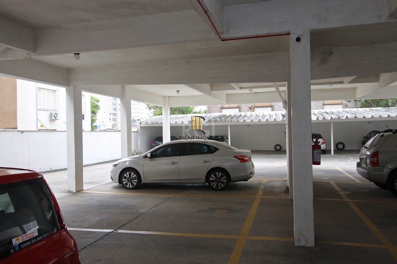 Apartamento para Venda - 115.09m², 3 dormitórios, sendo 1 suites, 1 vaga - Petrópolis