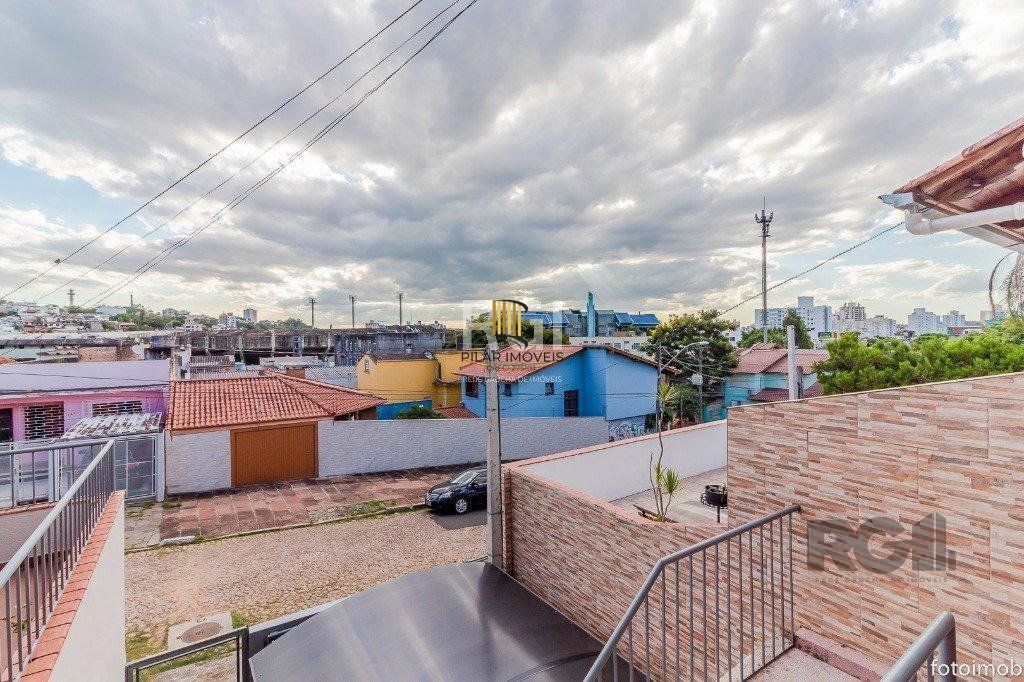 Apartamento 2 dormitórios no bairro Azenha