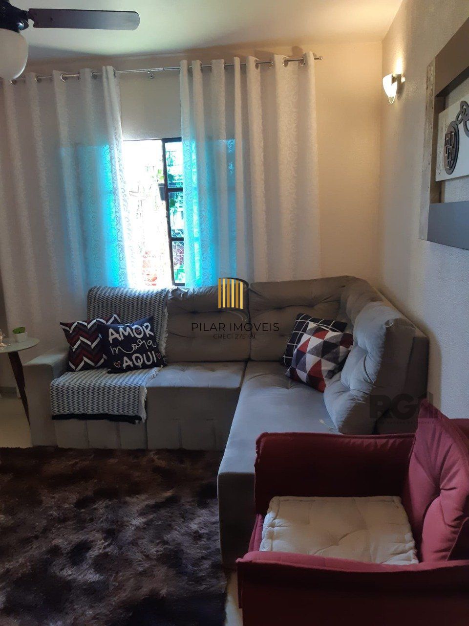   Apartamento térreo de dois dormitórios no bairro Santa Rosa de Lima em Porto Alegre.