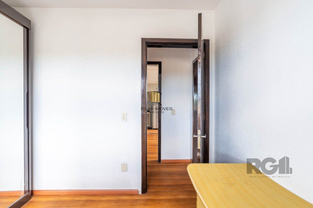 Apartamento 2 dormitórios vaga garagem escriturada mobiliado bairro Petrópolis