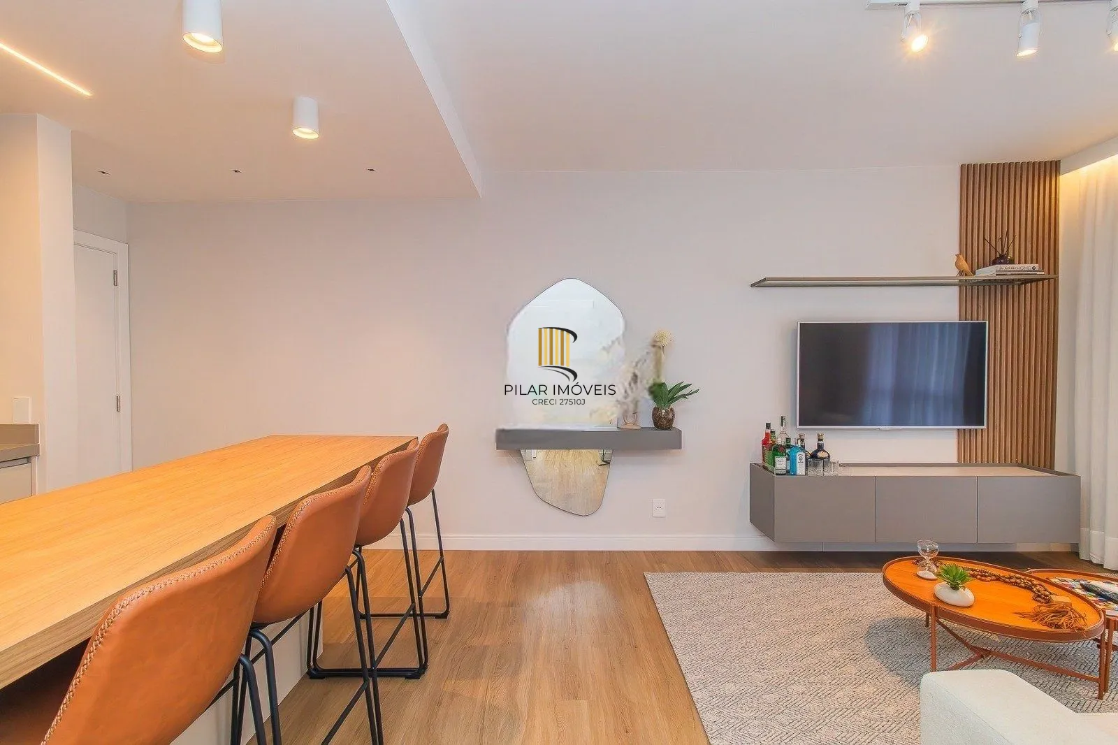 Apartamento à venda em Porto Alegre – pronto para morar, totalmente reformado.