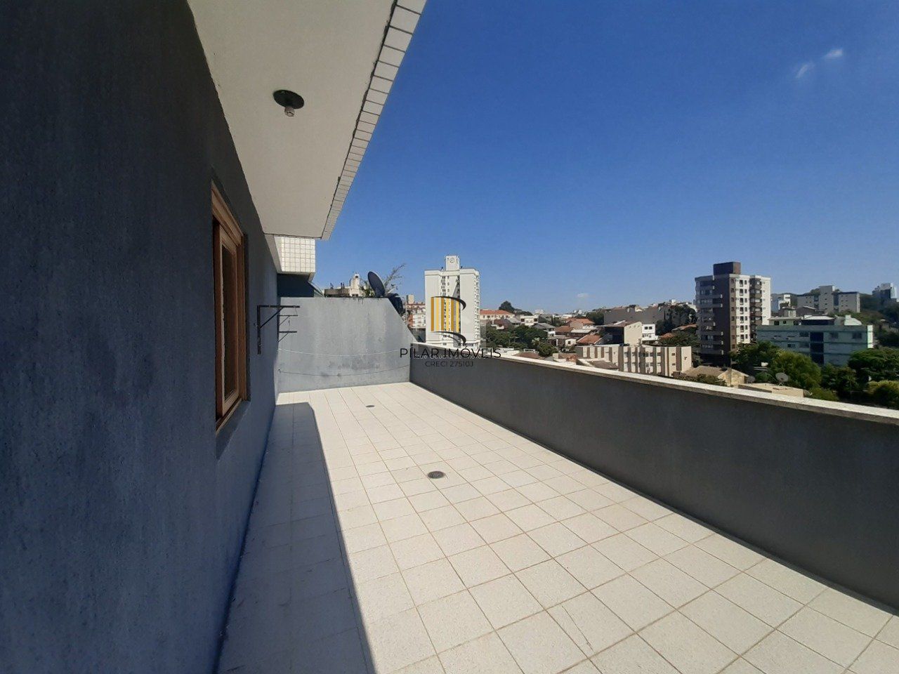Cobertura para Venda - 281.25m², 3 dormitórios, sendo 1 suites, 2 vagas - Cristo Redentor