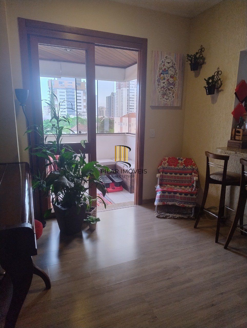 Apartamento para Venda - 72.98m², 3 dormitórios, suíte e 1 vaga - Menino Deus